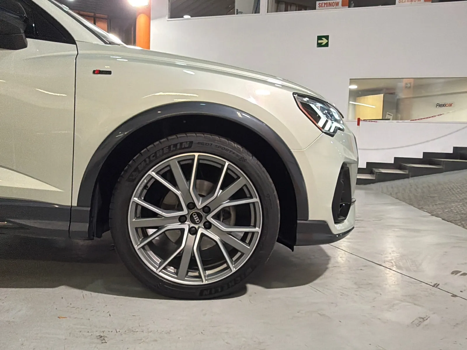 Audi Q3 35 TDI S tronic - foto 18