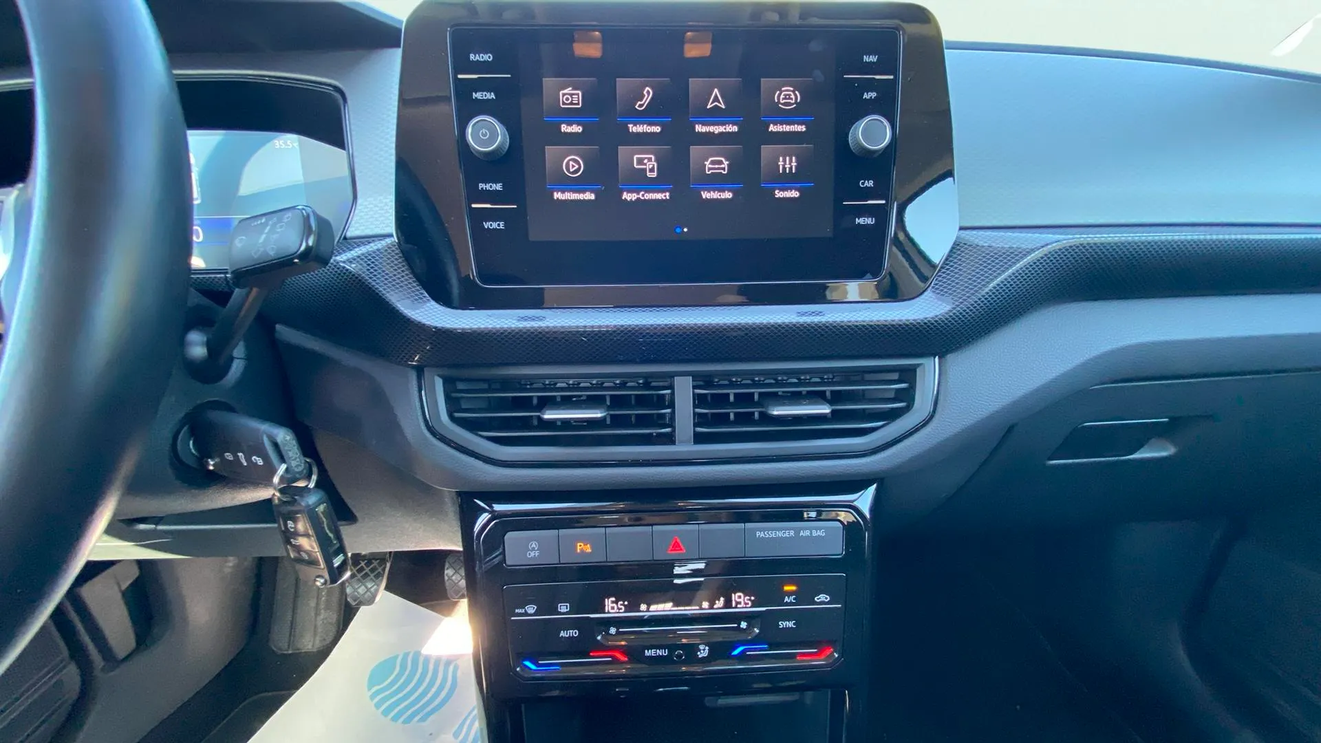 Volkswagen T-Cross "Más" 1.0 TSI - foto 10