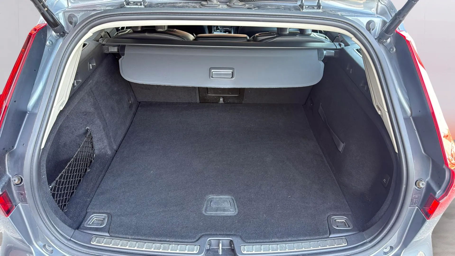 Volvo V60 2.0 D3 Momentum - foto 6