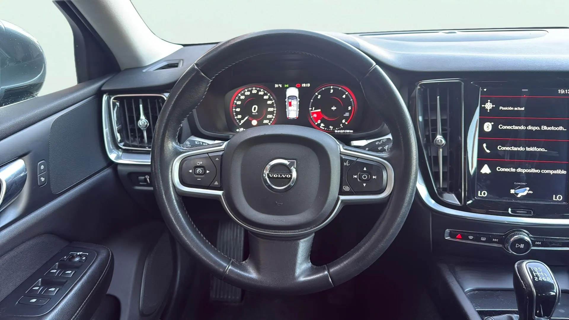 Volvo V60 2.0 D3 Momentum - foto 9