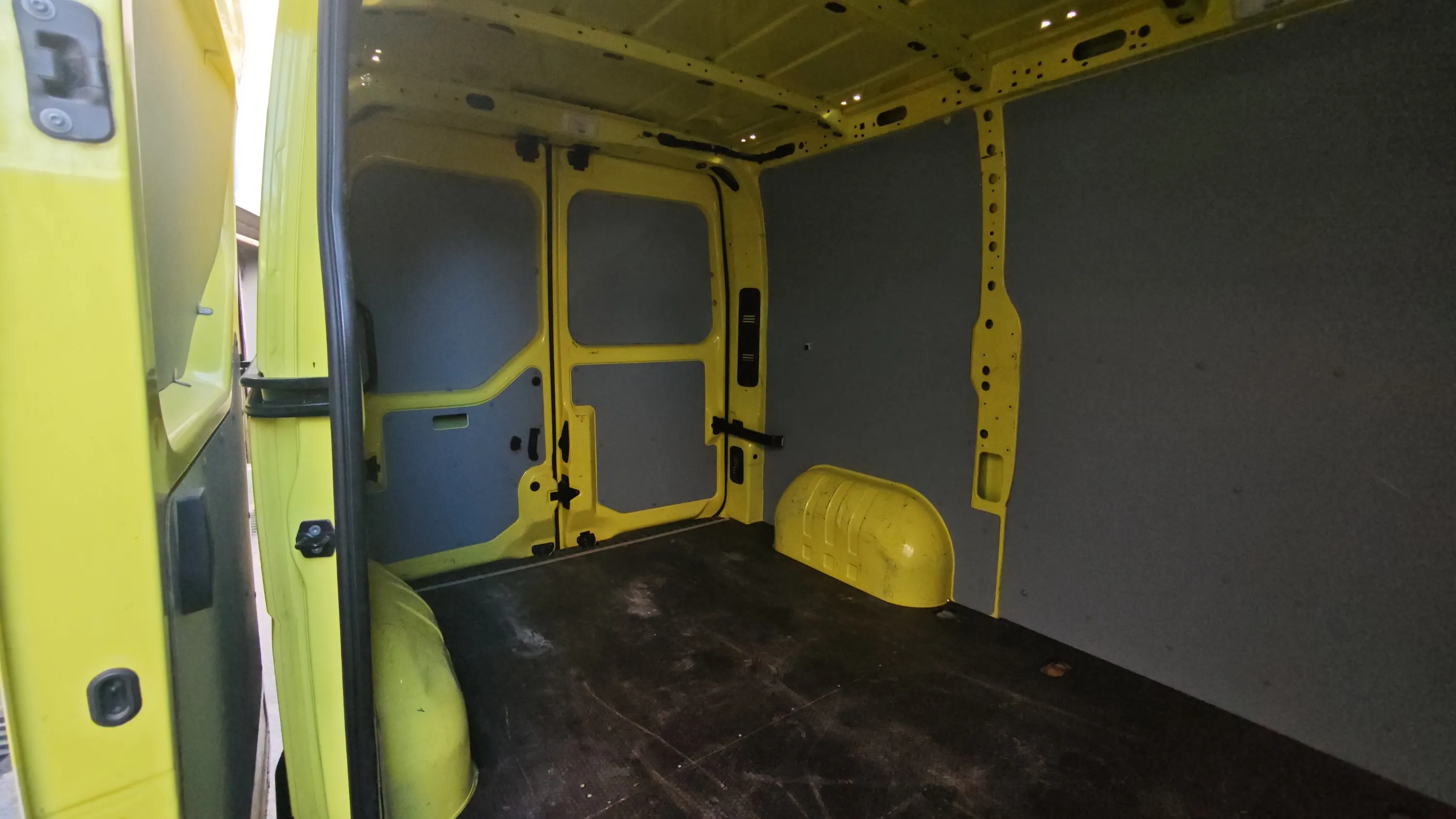 Renault Master Furg. DC T L2H2 3500 B dCi - foto 12