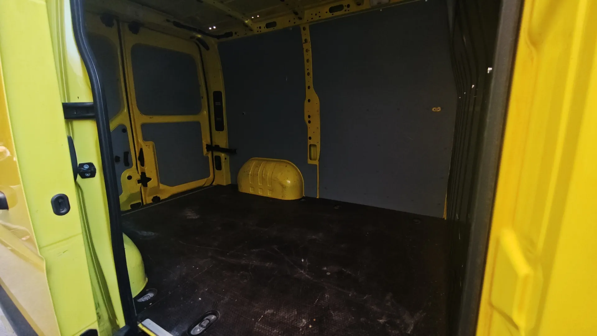 Renault Master Furg. DC T L2H2 3500 B dCi - foto 11