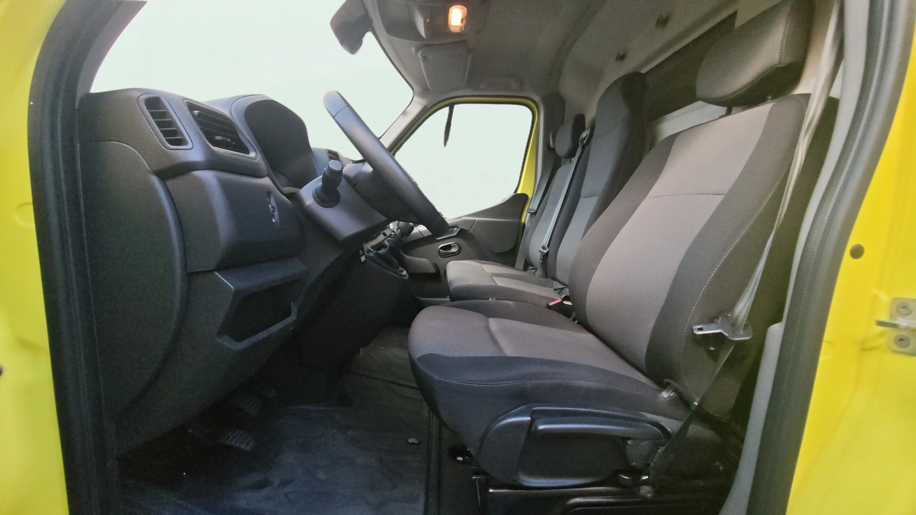 Renault Master Furg. DC T L2H2 3500 B dCi - foto 8