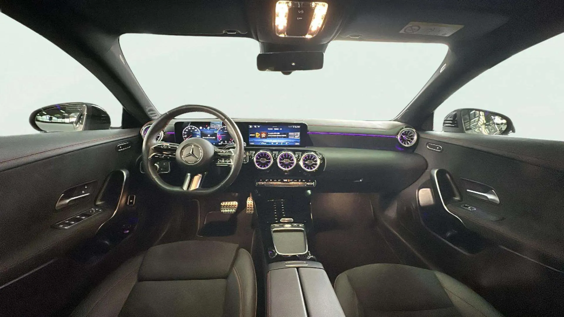 Mercedes-Benz CLA 190 - foto 9
