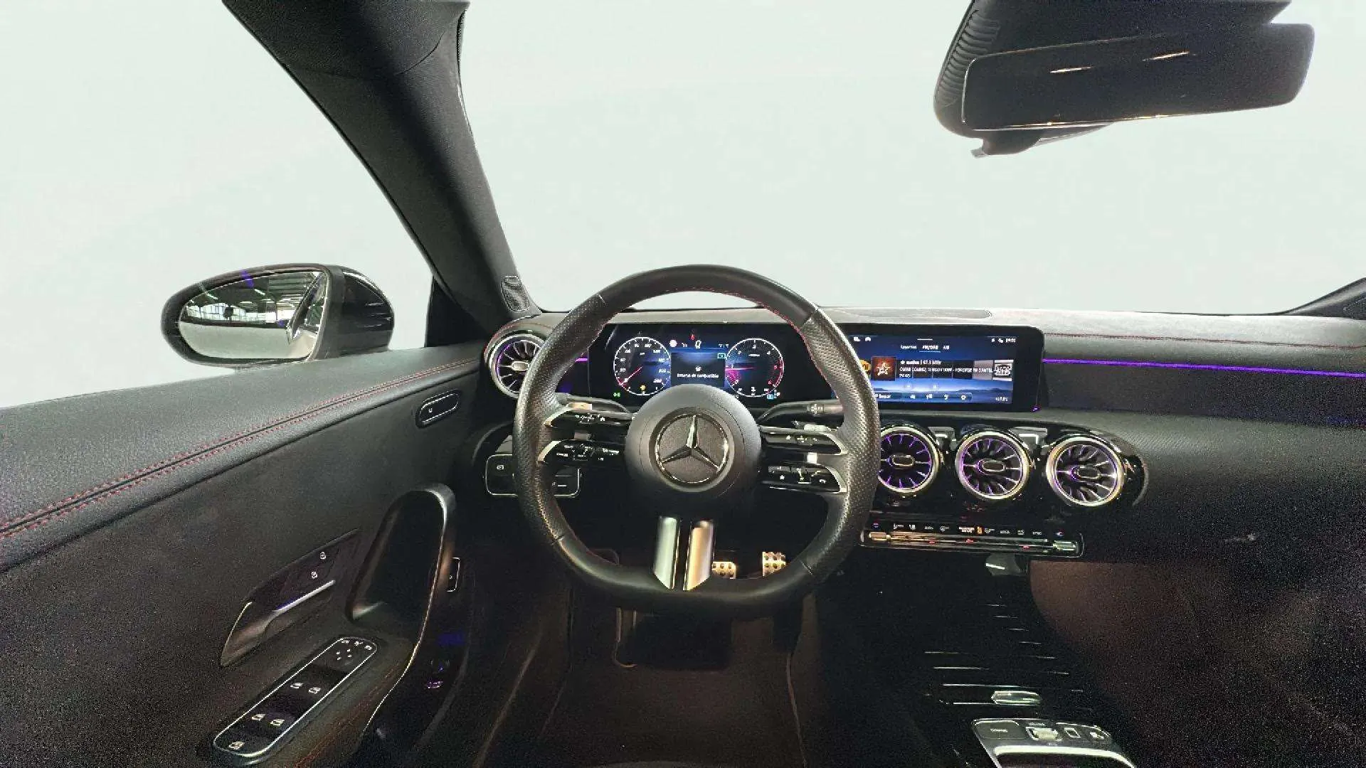Mercedes-Benz CLA 190 - foto 14