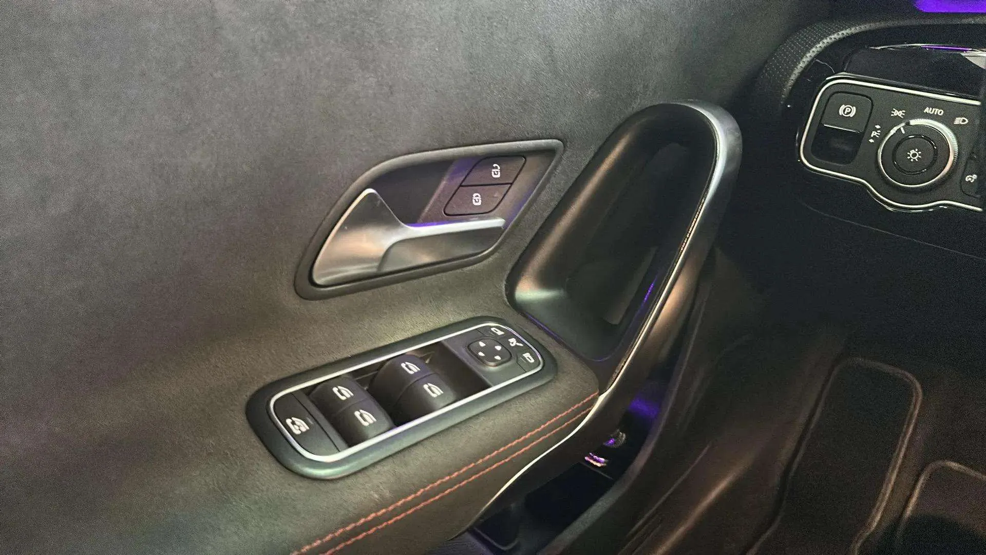 Mercedes-Benz CLA 190 - foto 20