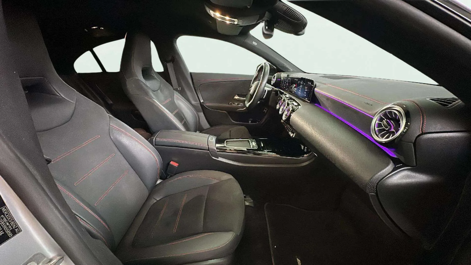 Mercedes-Benz CLA 190 - foto 23