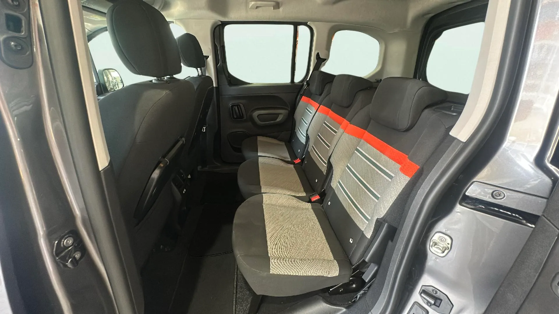 Citroën Berlingo Talla M BlueHDi 100 Shine - foto 18