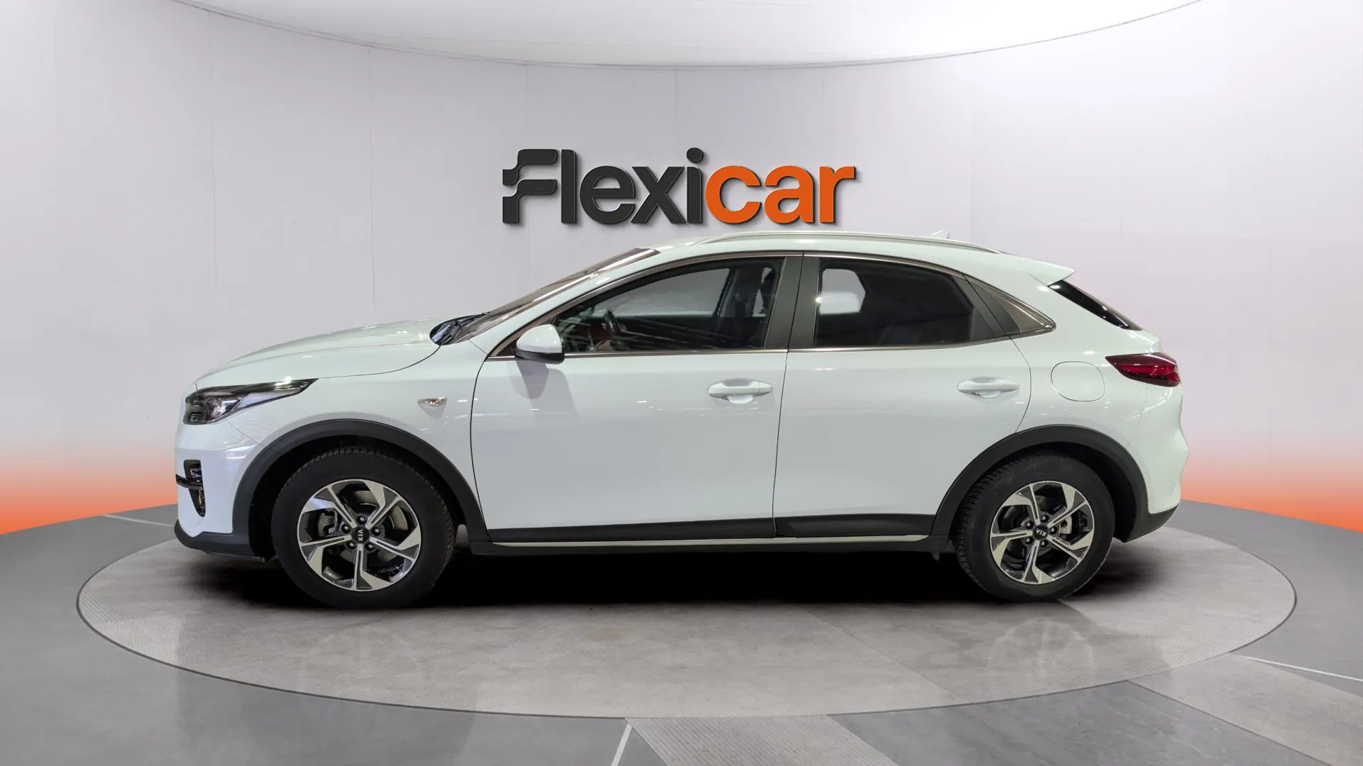 Kia XCeed 1.0 T-GDi Concept - foto 4