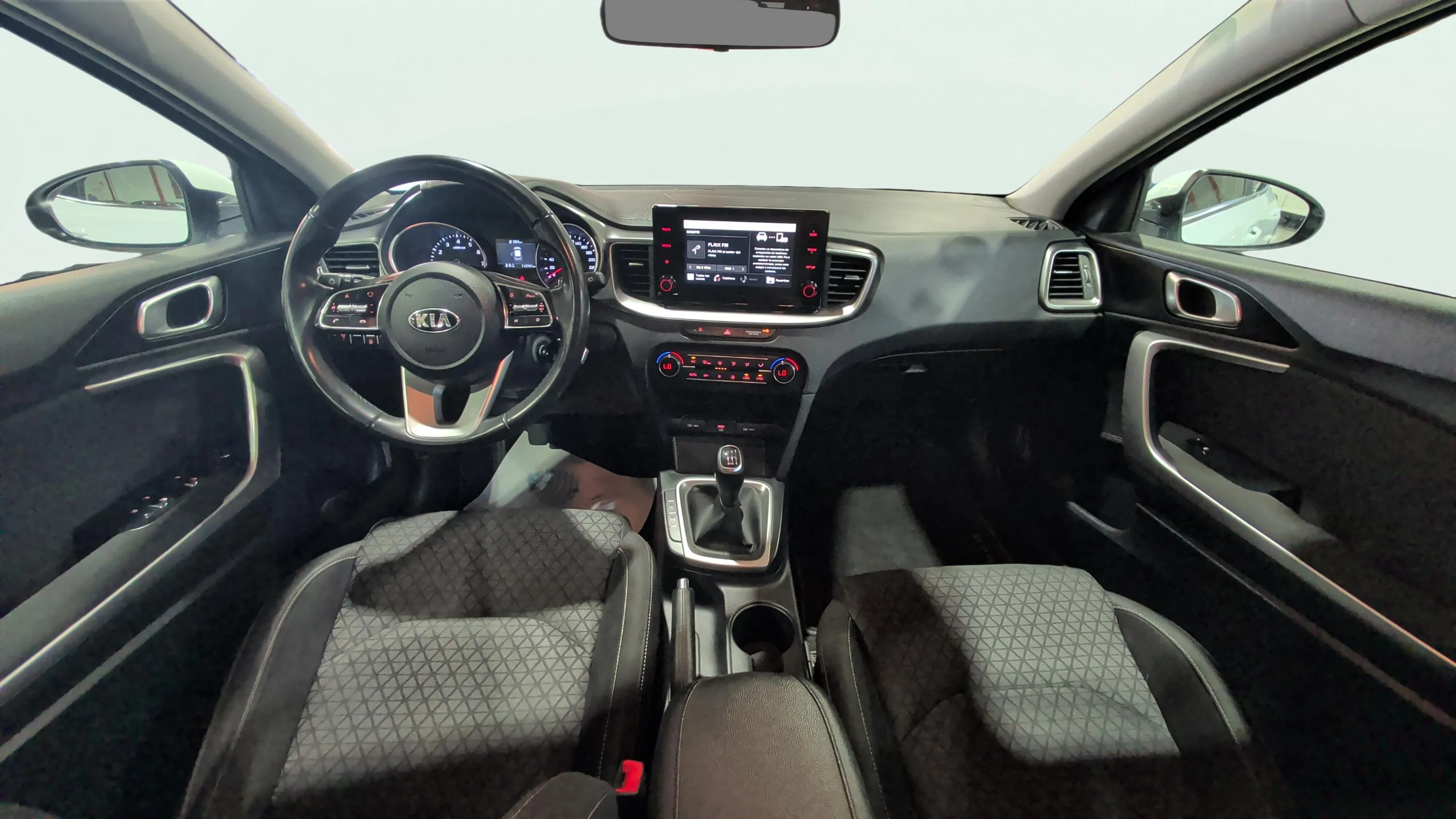 Kia XCeed 1.0 T-GDi Concept - foto 21