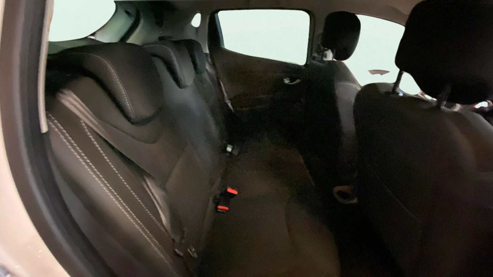 Renault Clio Intens TCe - foto 15