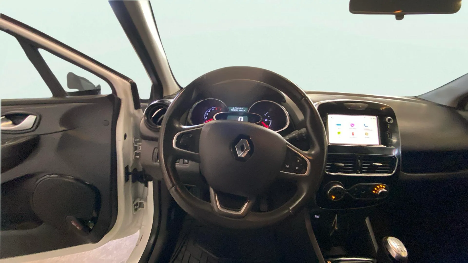 Renault Clio Intens TCe - foto 11