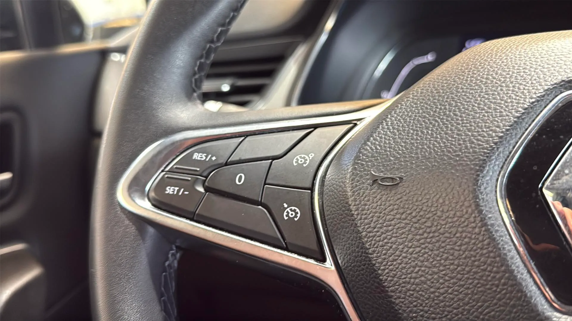Renault Captur Zen E-Tech Híbrido - foto 15