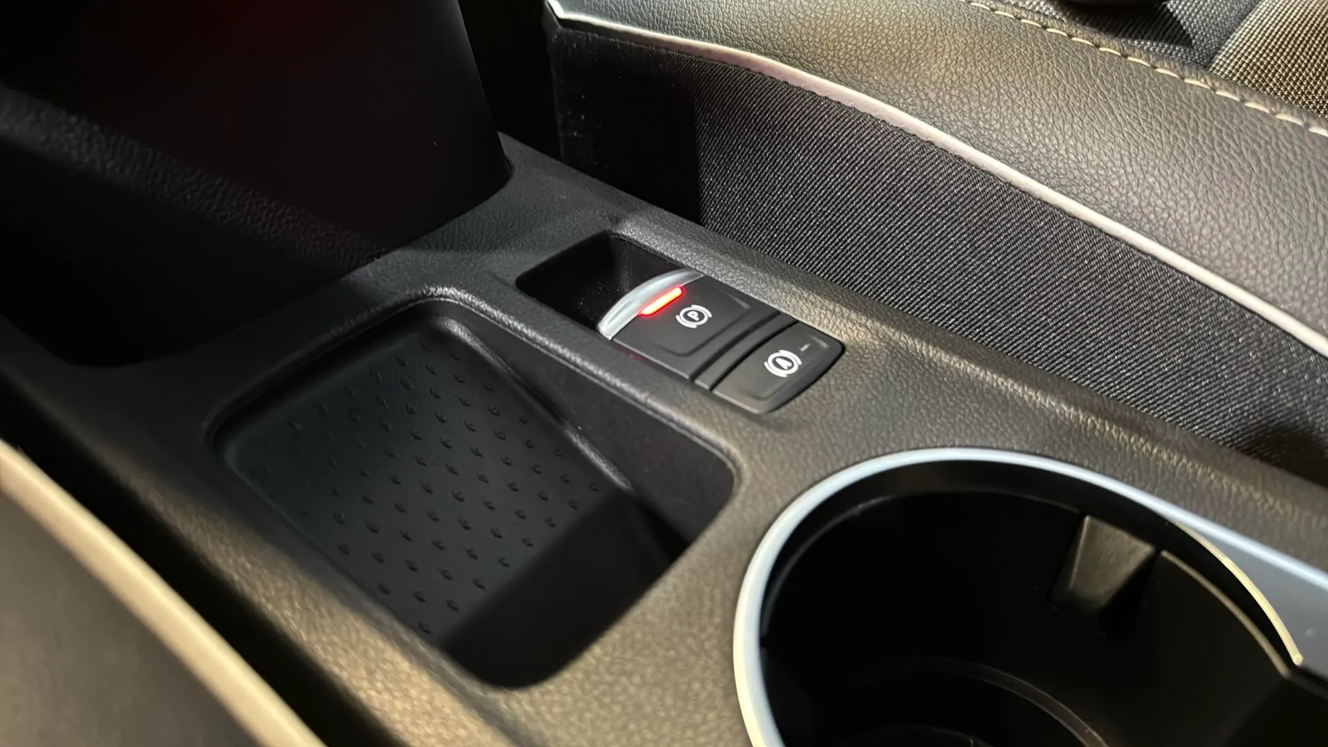Renault Captur Zen E-Tech Híbrido - foto 22