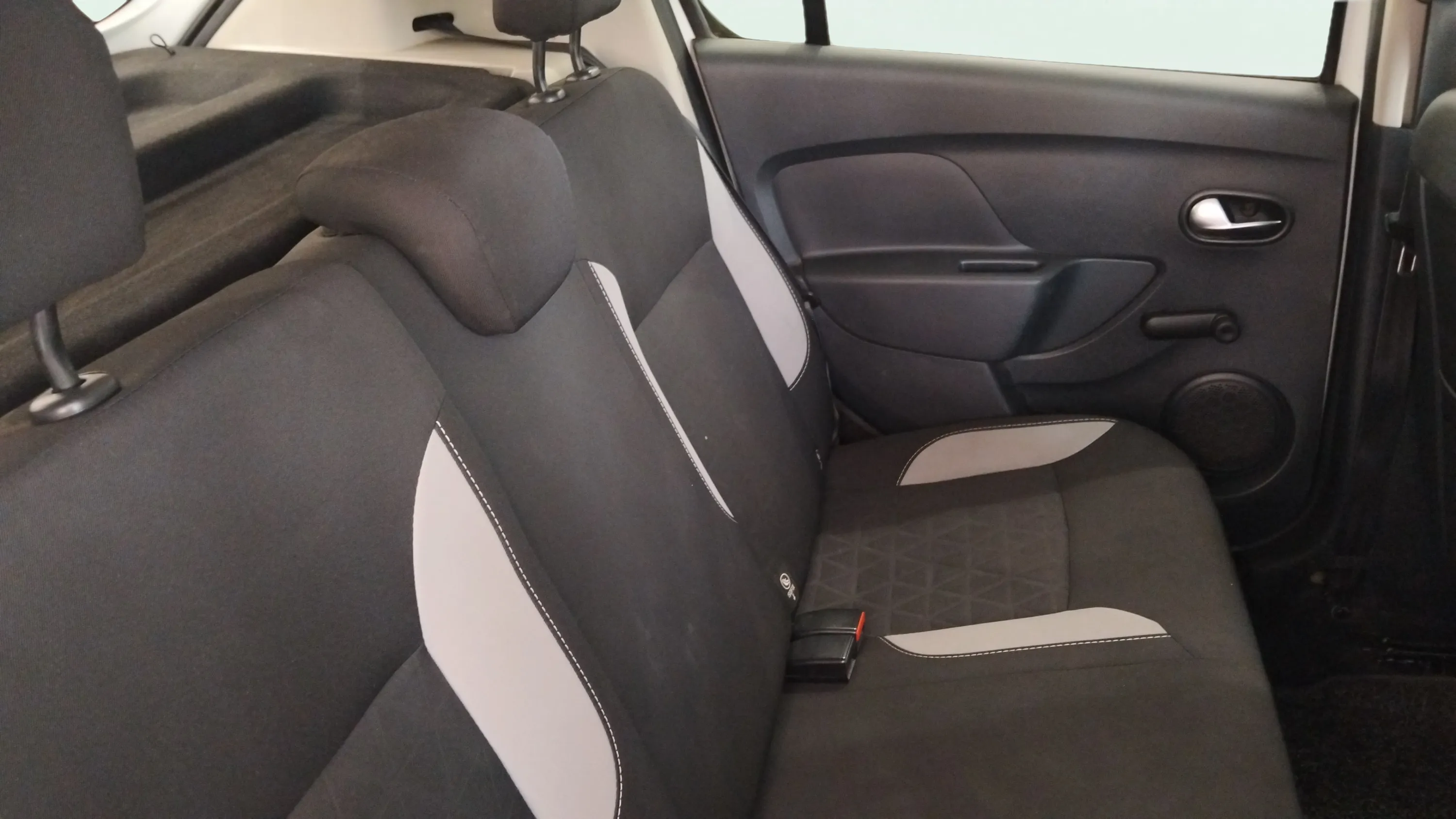 Dacia Sandero Stepway dCi EU6 - foto 8