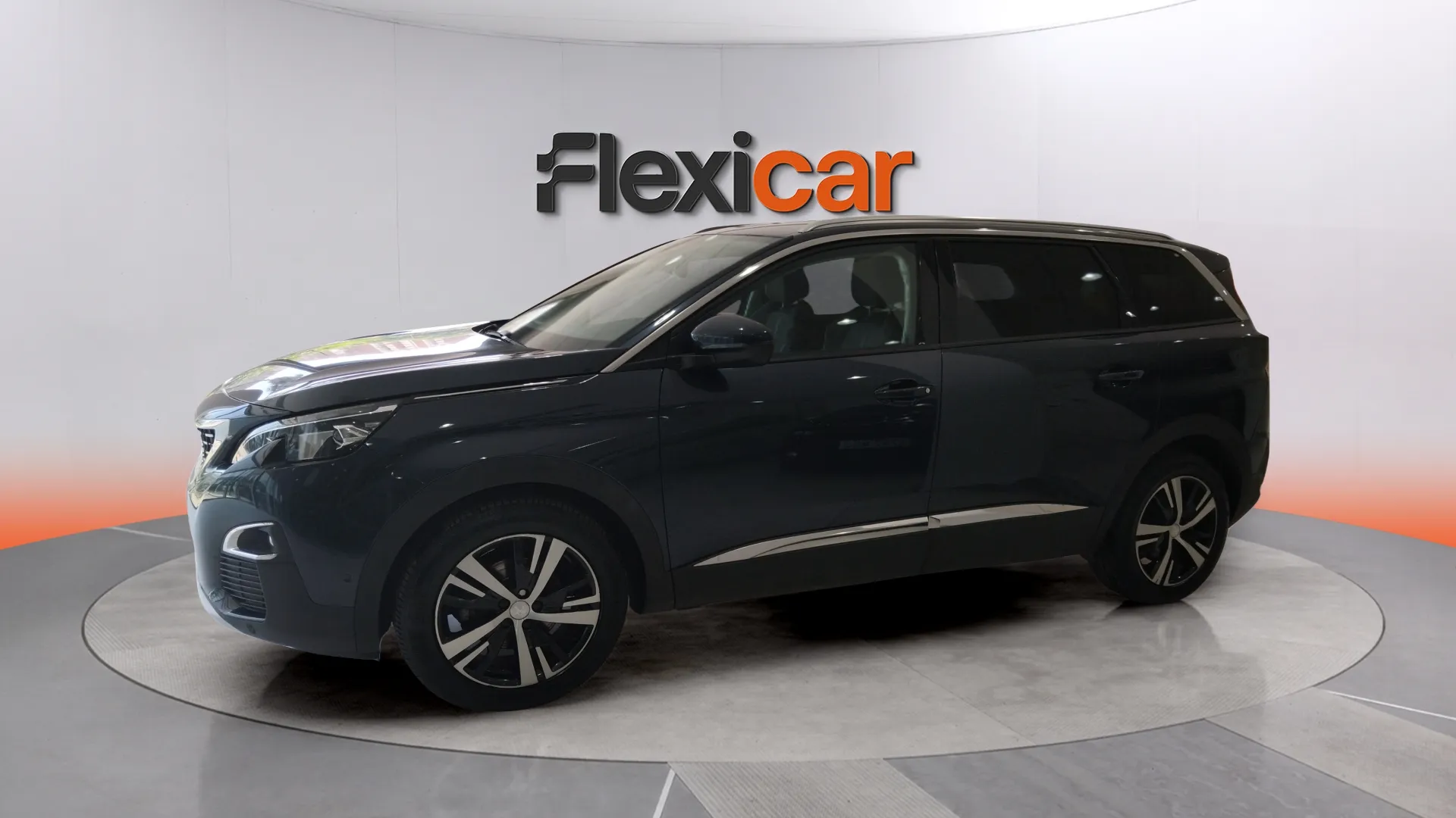 Peugeot 5008 Allure 1.2L PureTech EAT8 - foto 5
