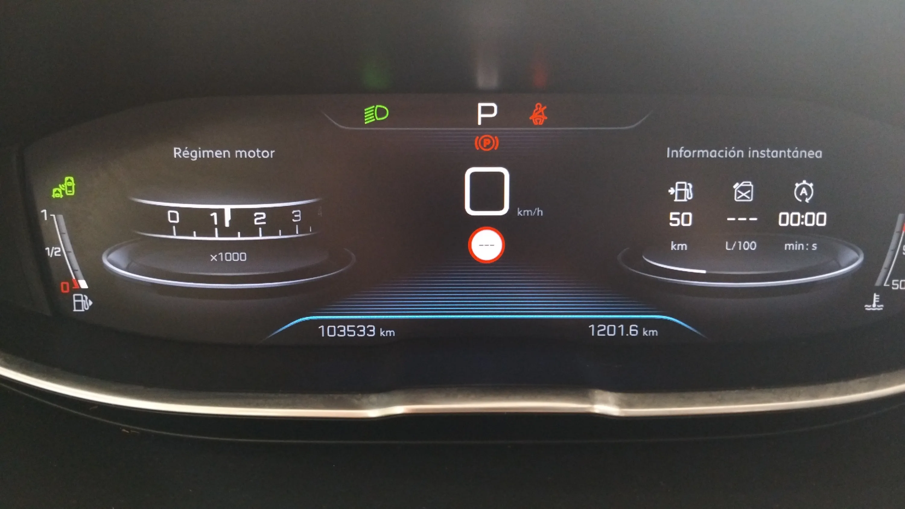 Peugeot 5008 Allure 1.2L PureTech EAT8 - foto 13