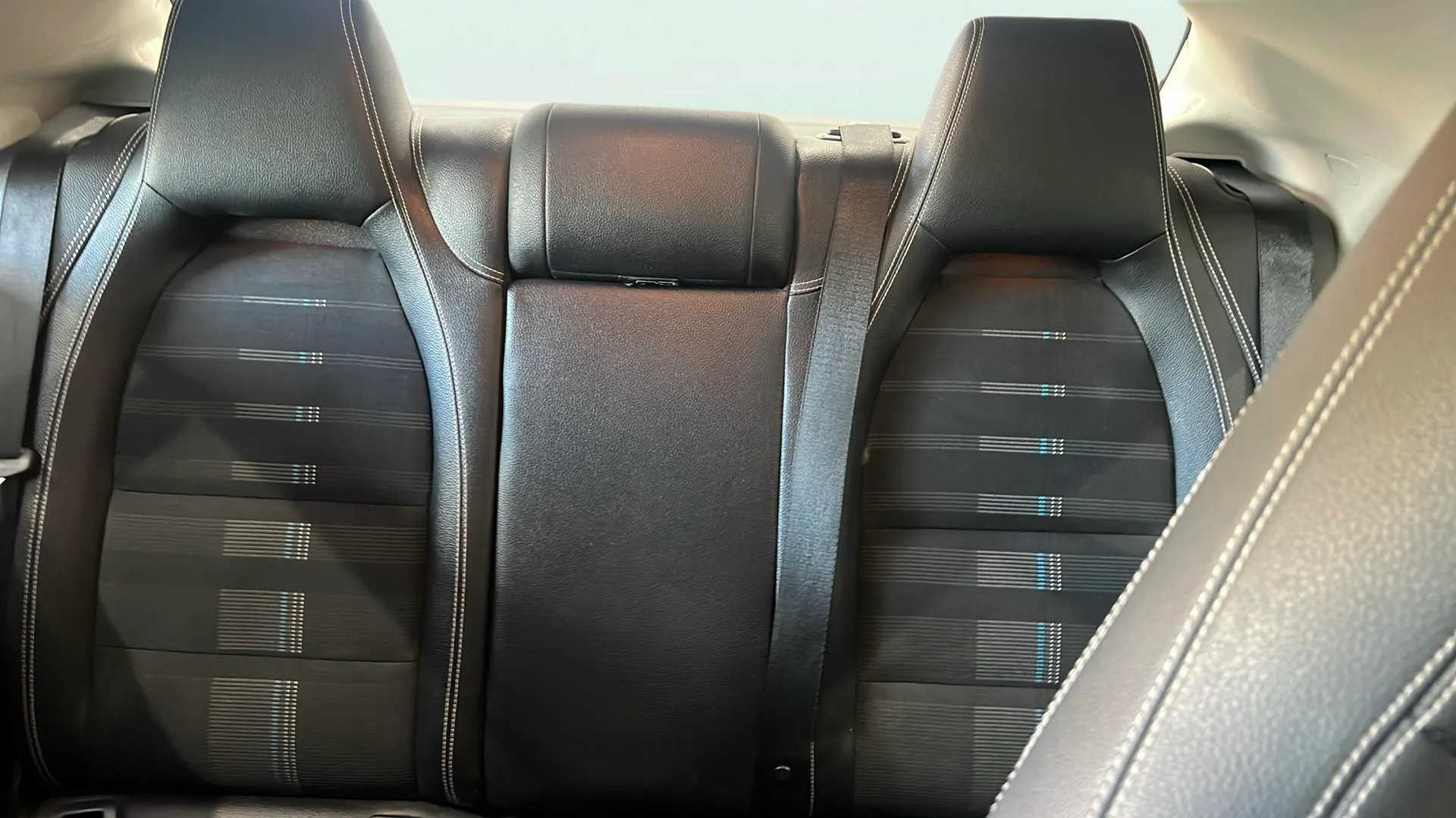 Mercedes-Benz CLA 200 d - foto 10