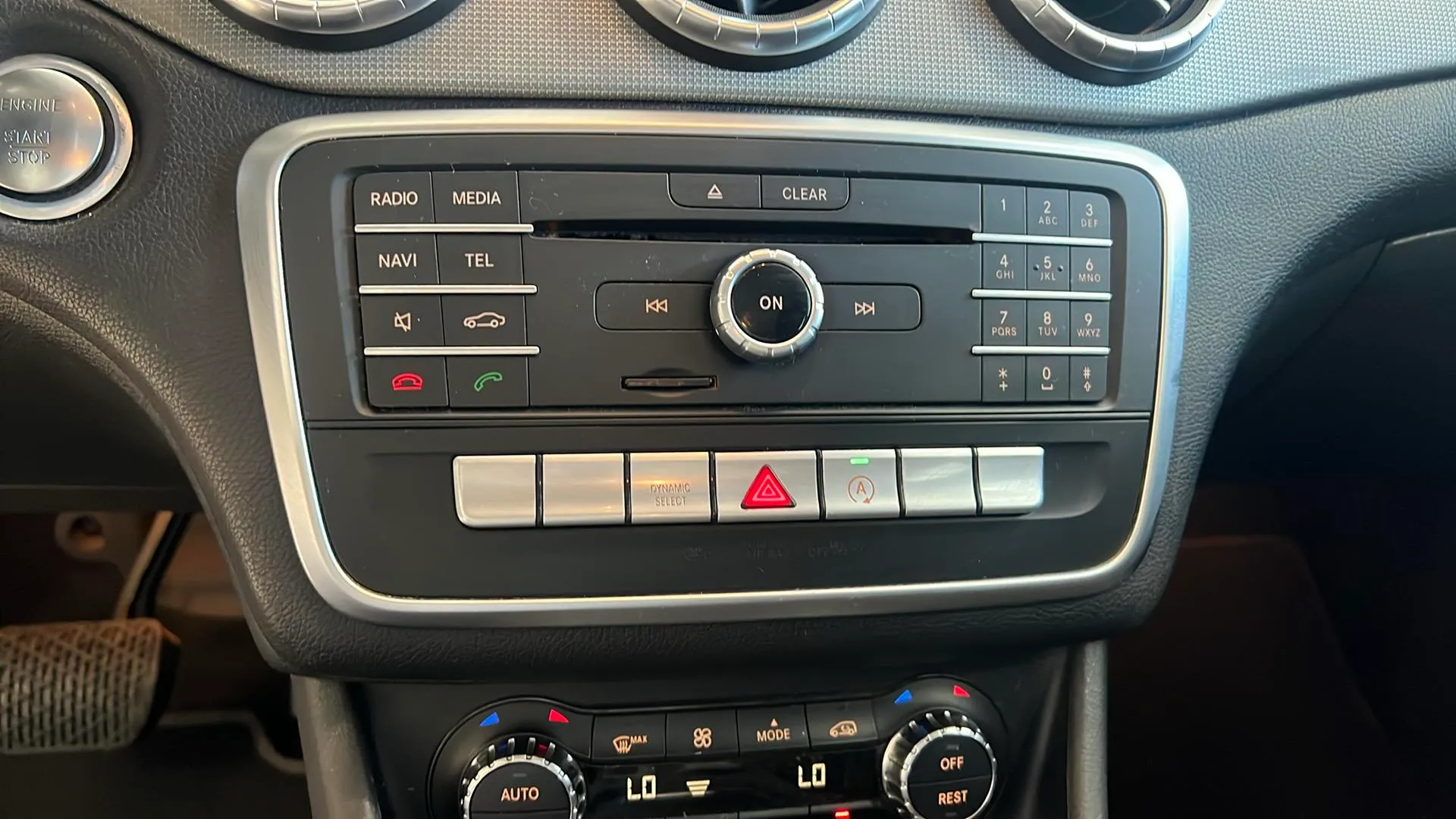 Mercedes-Benz CLA 200 d - foto 16