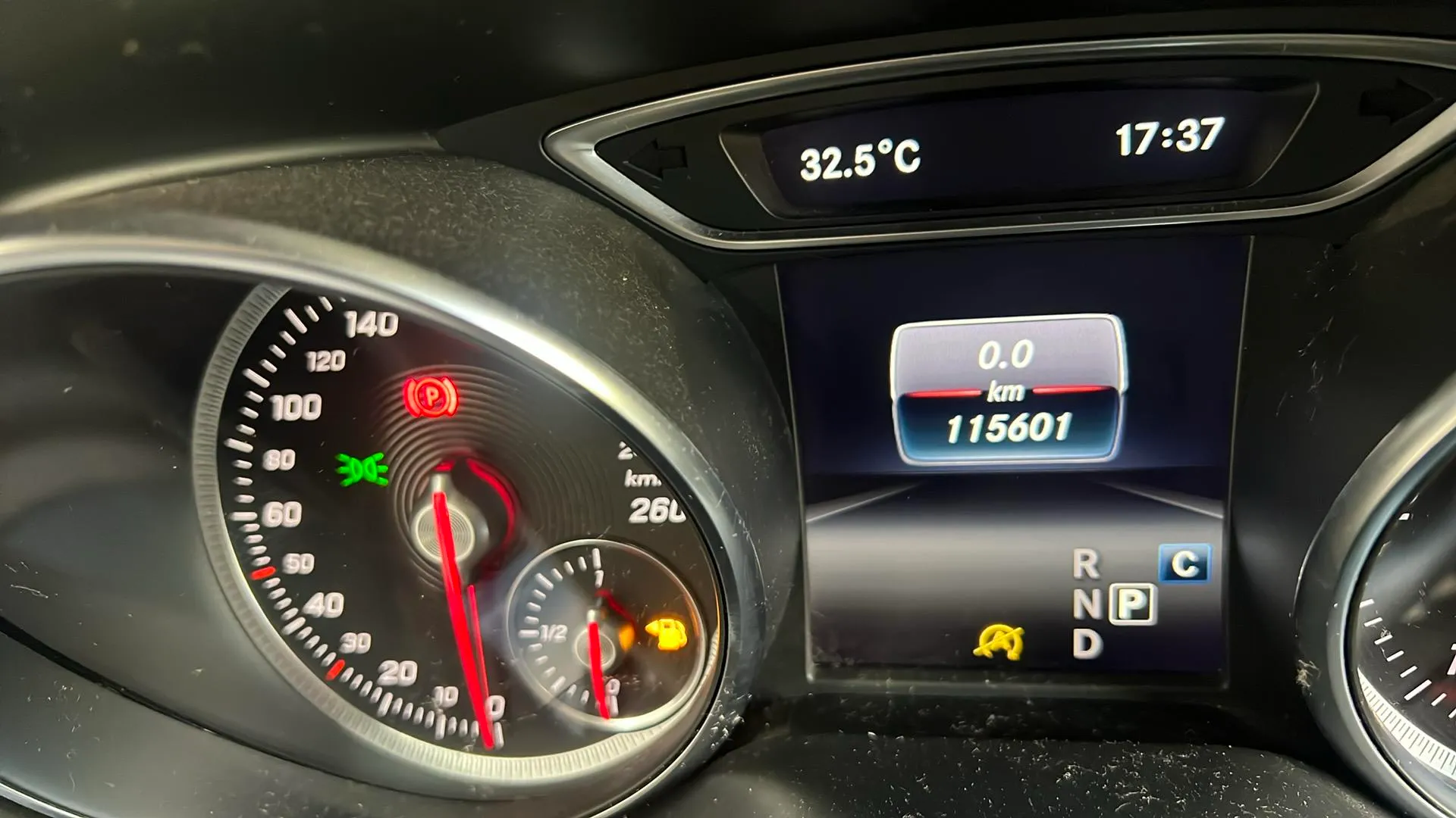 Mercedes-Benz CLA 200 d - foto 13