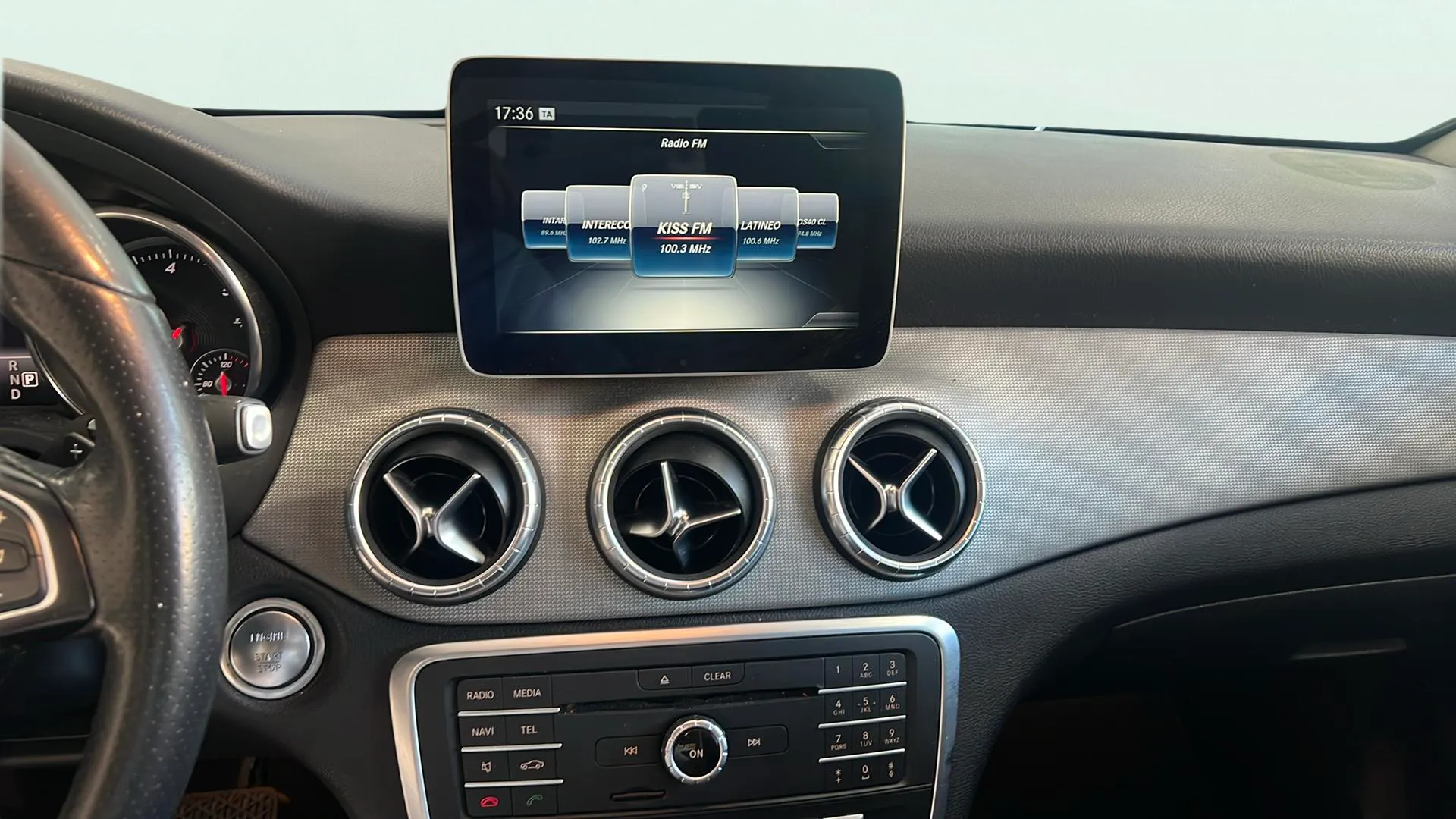 Mercedes-Benz CLA 200 d - foto 11