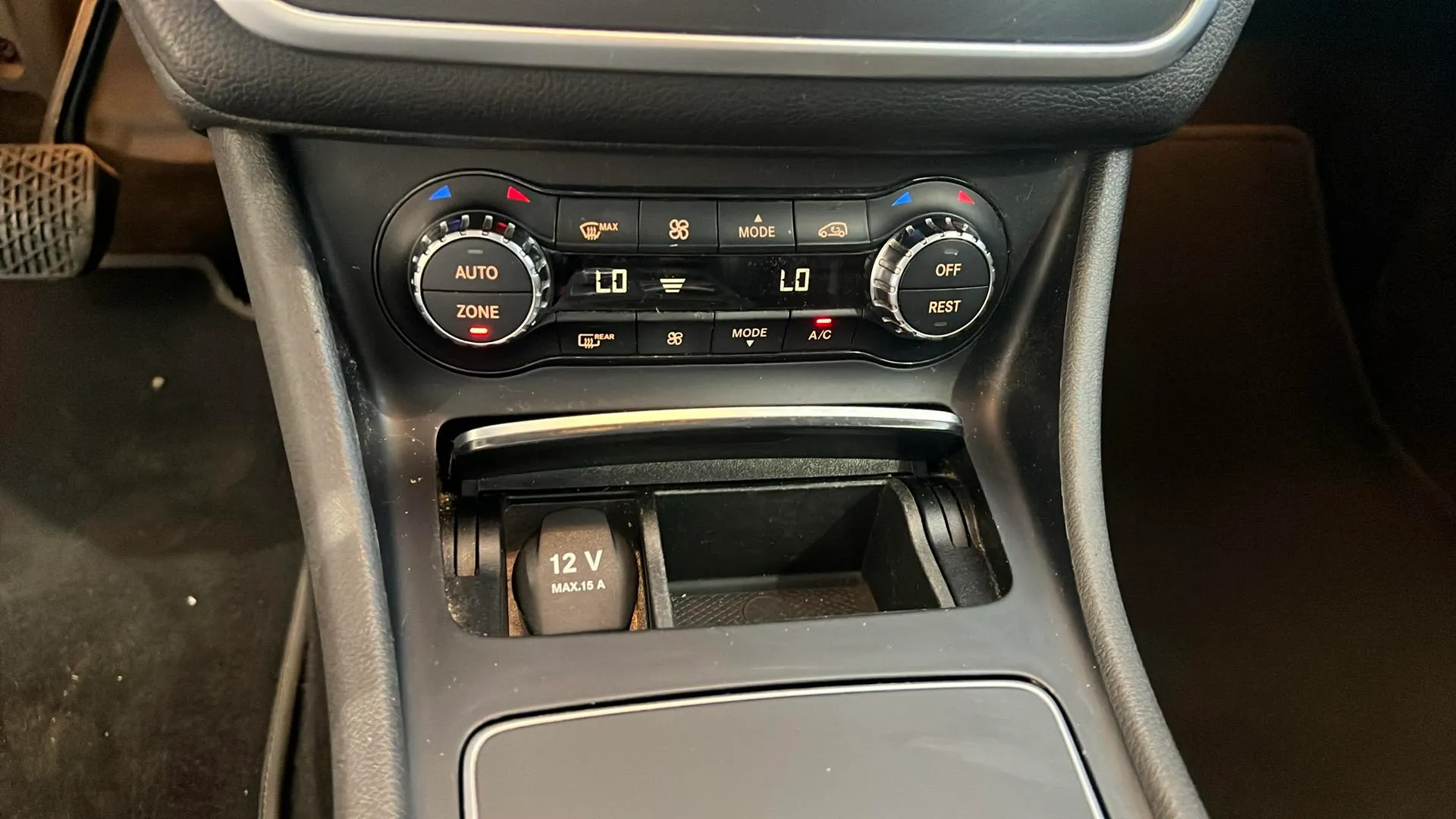 Mercedes-Benz CLA 200 d - foto 15