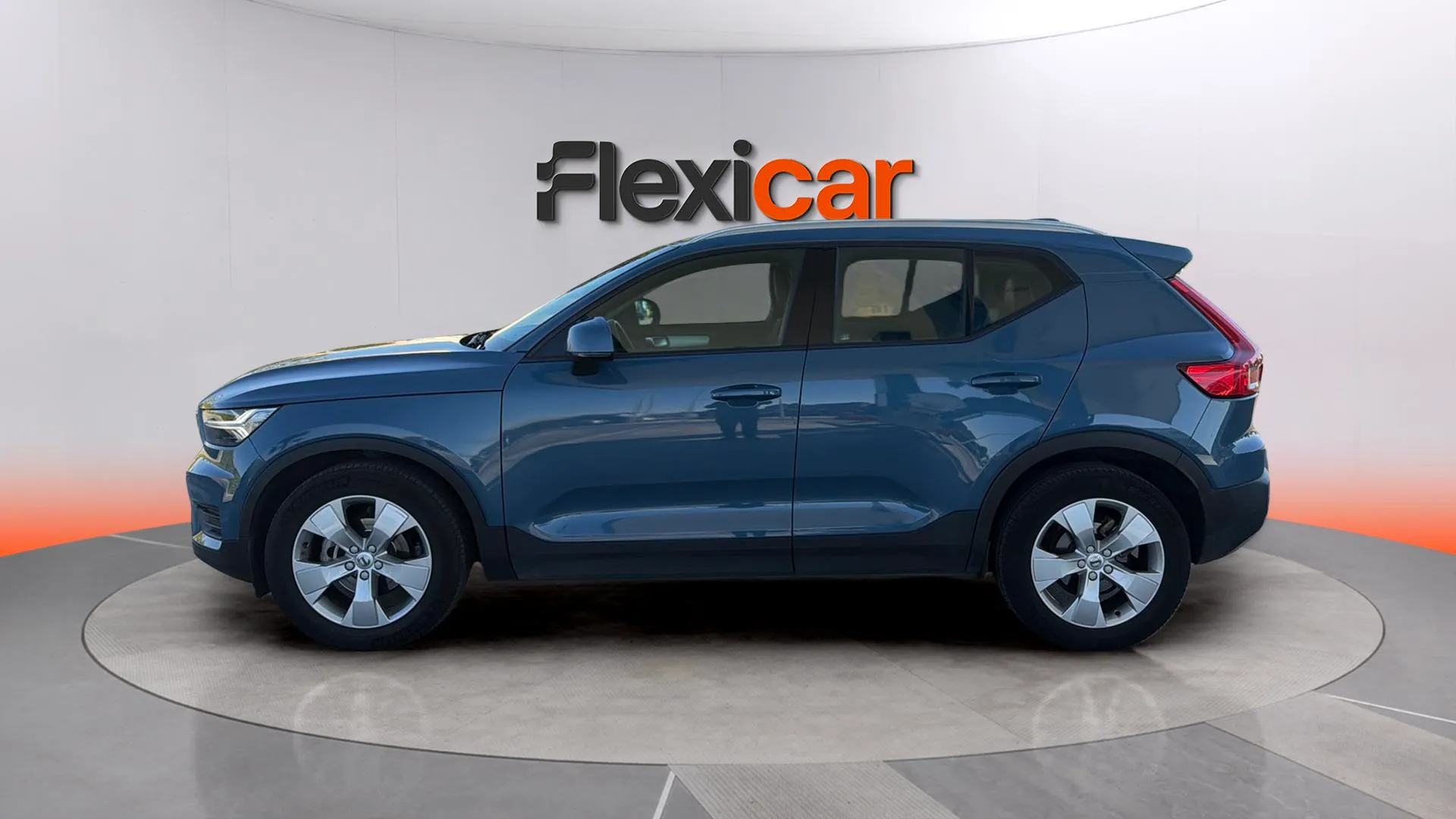 Volvo XC40 2.0 D3 Momentum - foto 4