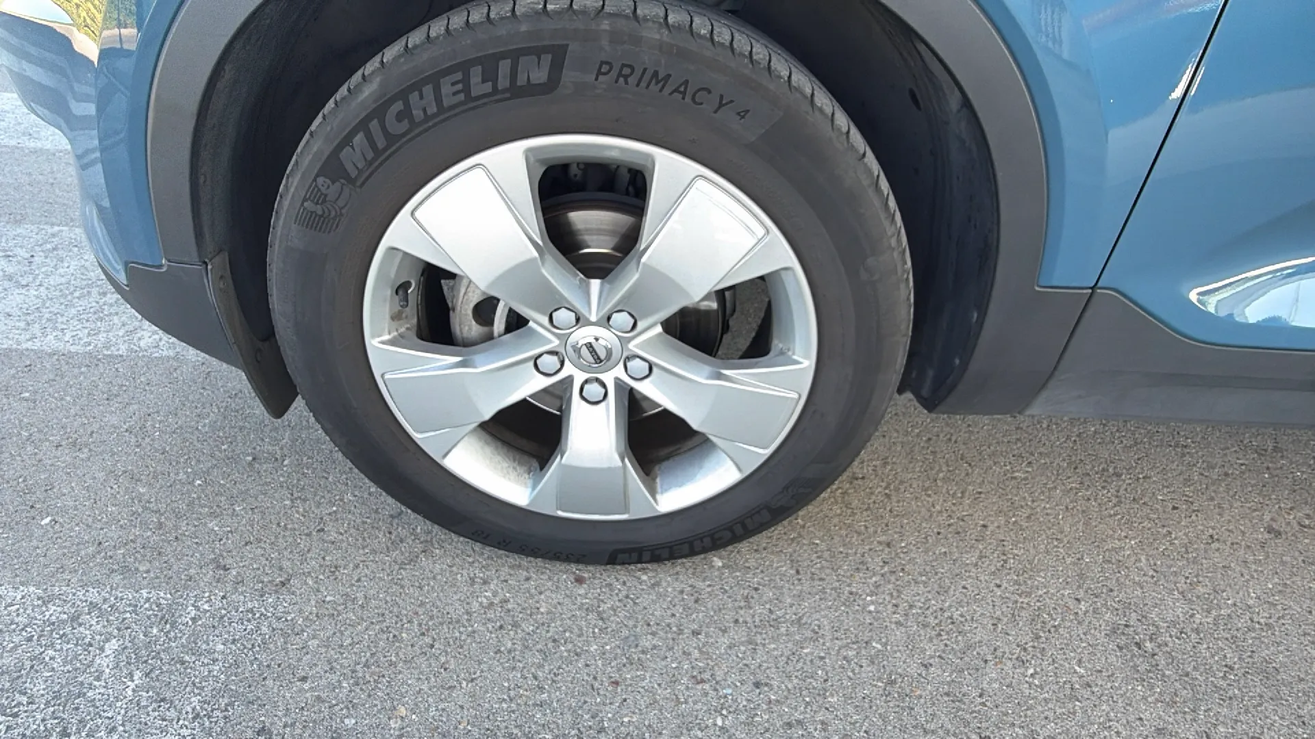 Volvo XC40 2.0 D3 Momentum - foto 27