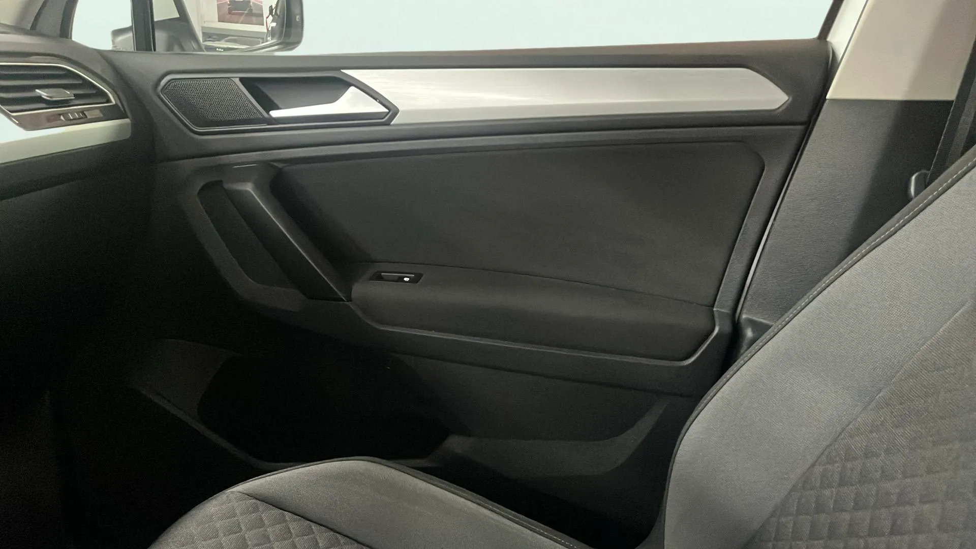 Volkswagen Tiguan Sport 1.5 TSI DSG - foto 11