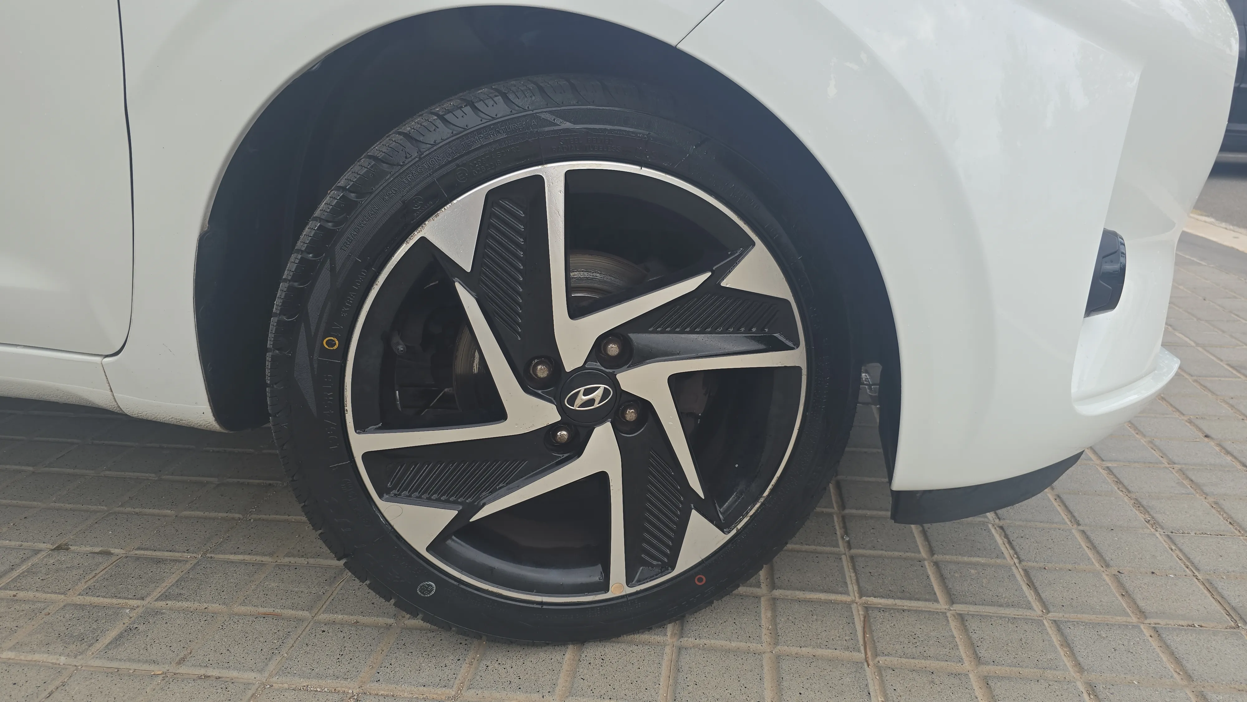 Hyundai i10 1.0 Tecno - foto 29