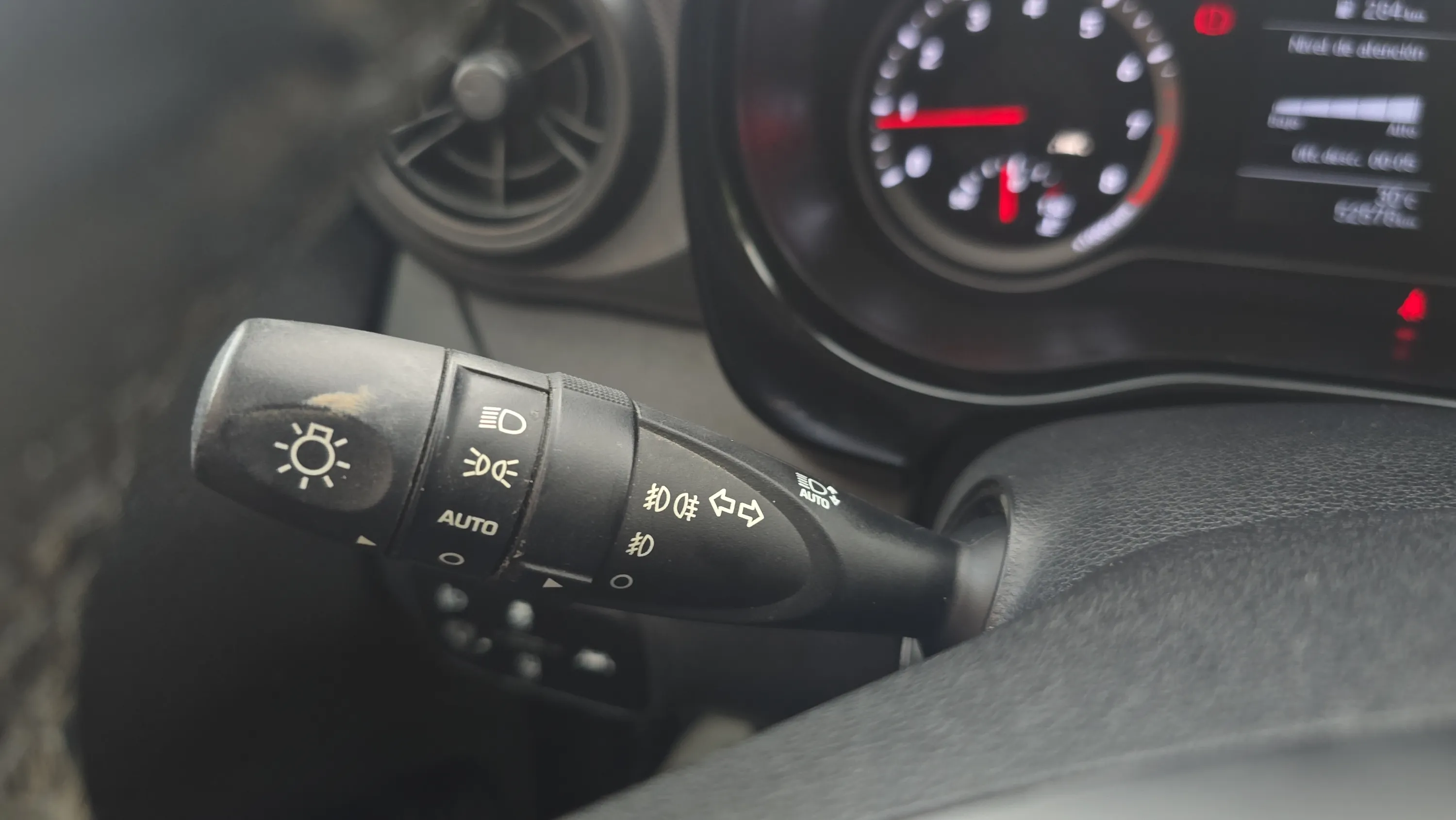 Hyundai i10 1.0 Tecno - foto 21