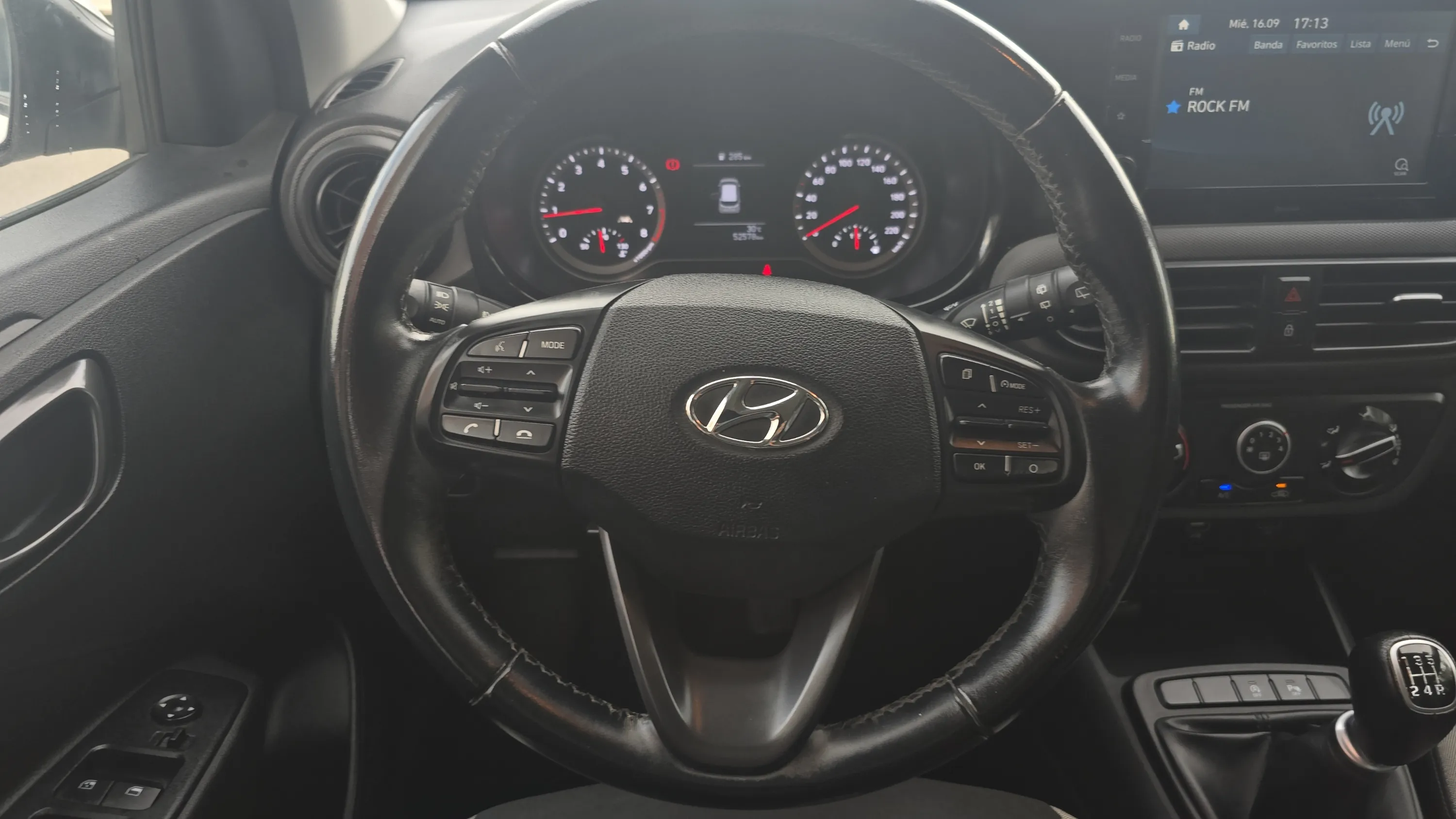 Hyundai i10 1.0 Tecno - foto 11