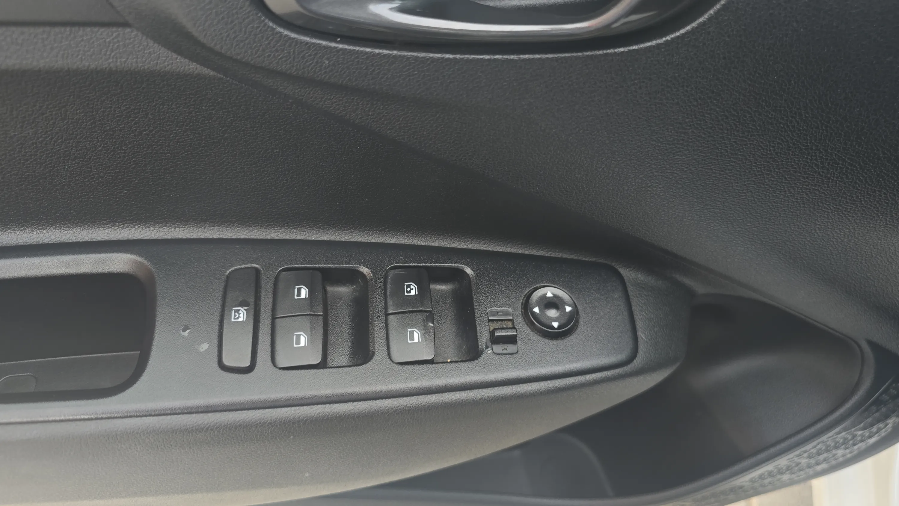 Hyundai i10 1.0 Tecno - foto 17