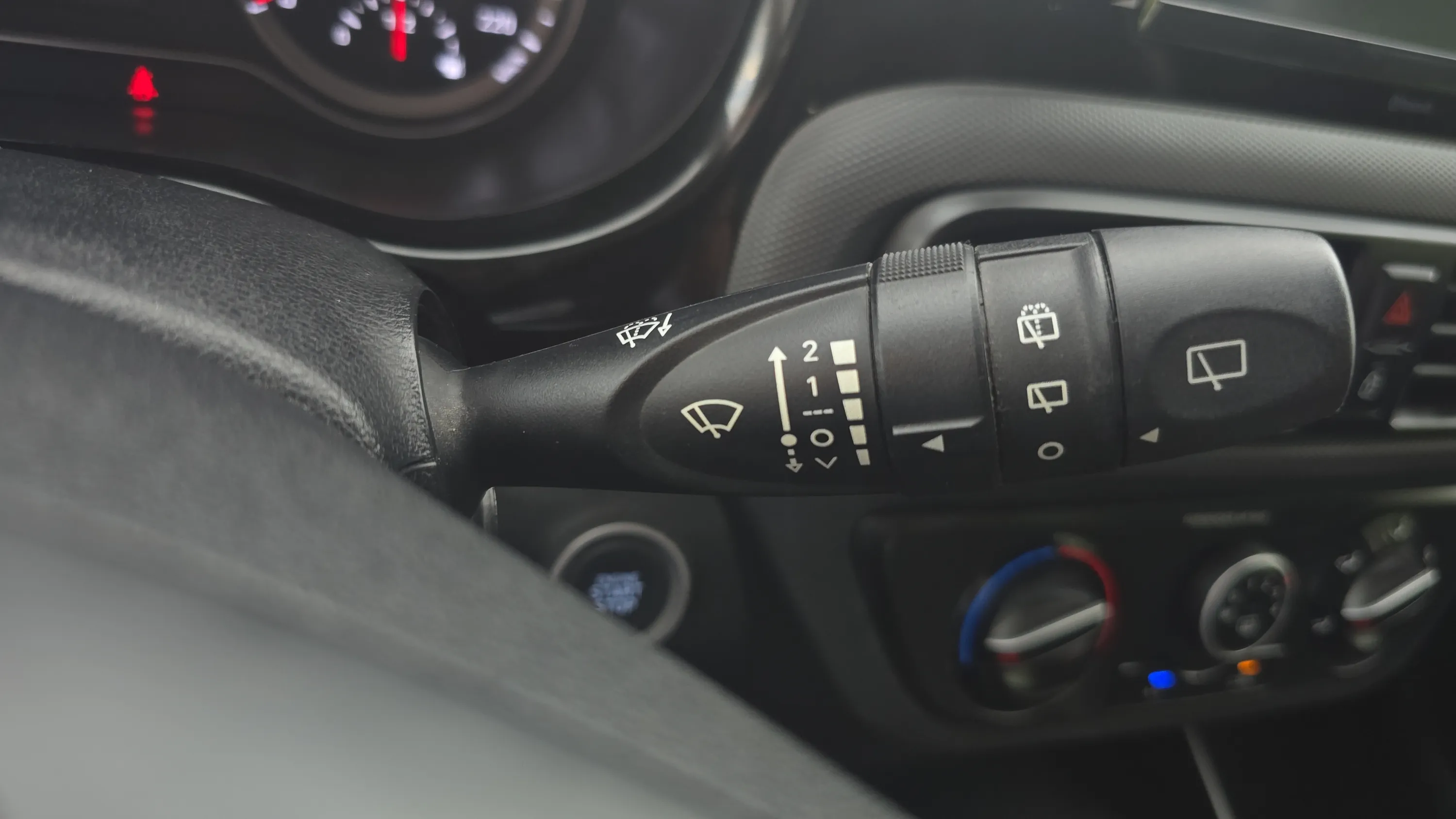 Hyundai i10 1.0 Tecno - foto 22