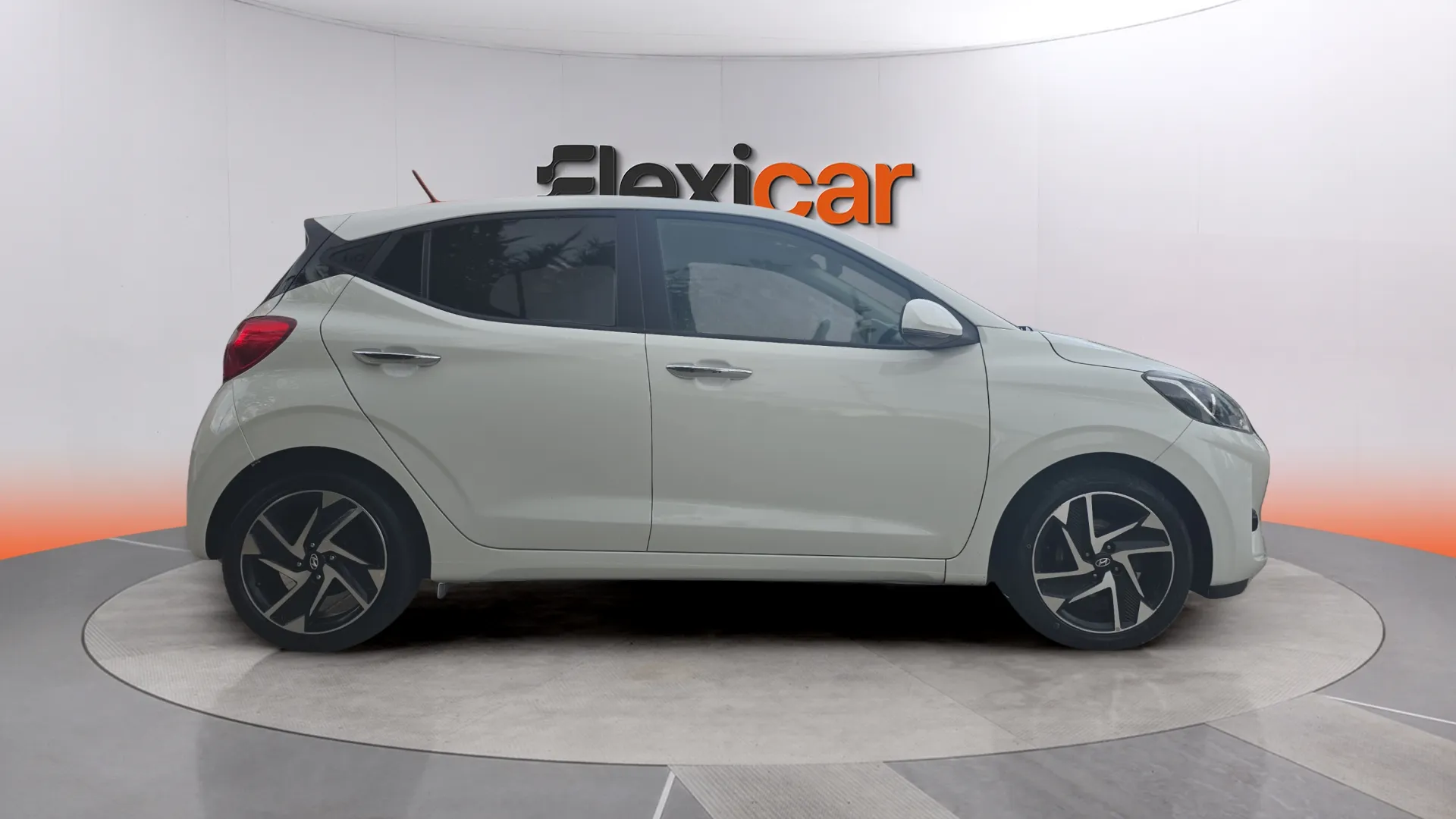 Hyundai i10 1.0 Tecno - foto 7