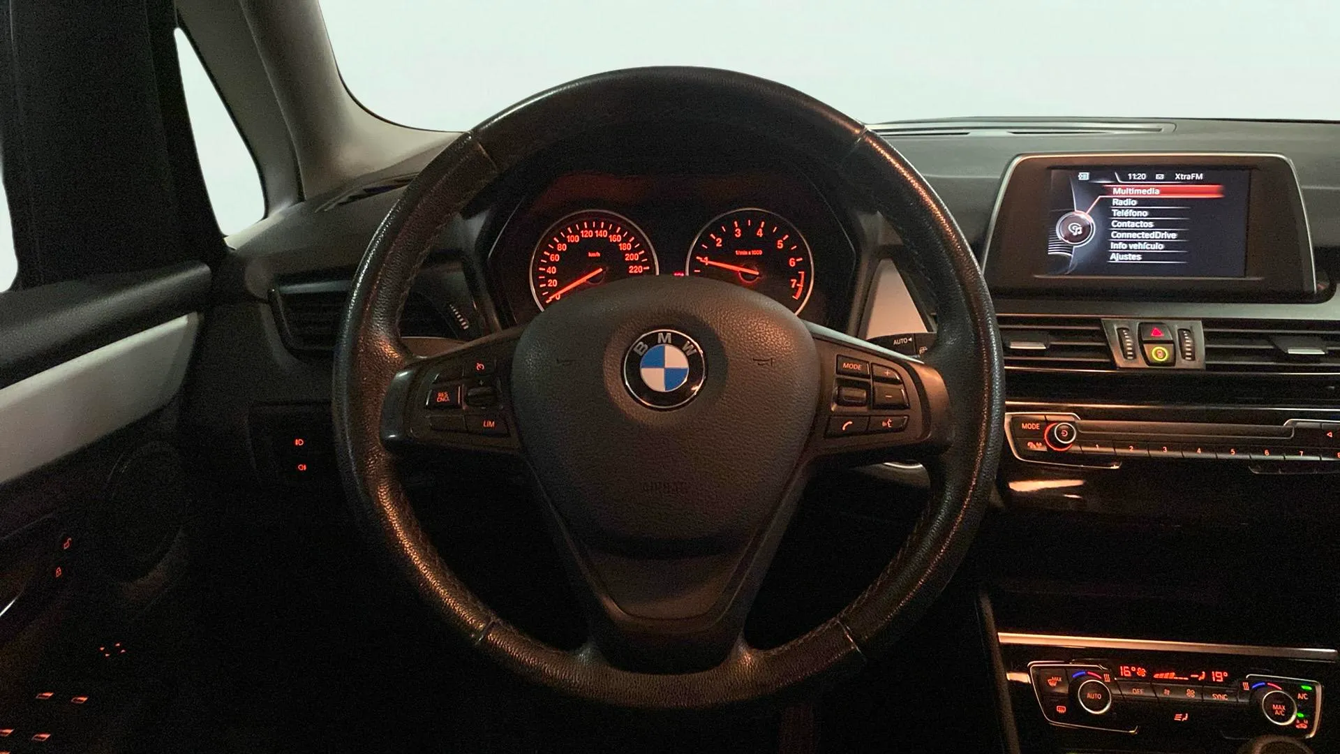 BMW Serie 2 Active Tourer 218i - foto 13