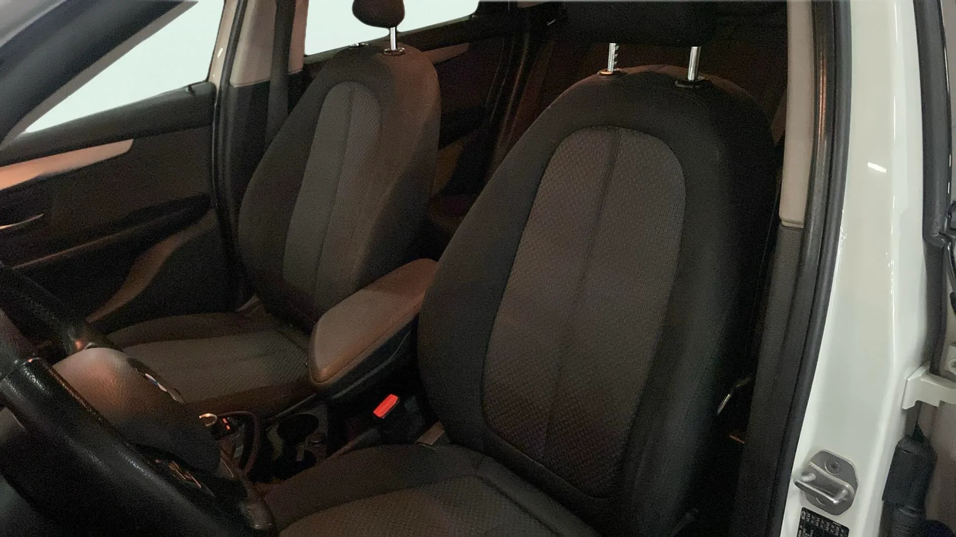 BMW Serie 2 Active Tourer 218i - foto 27