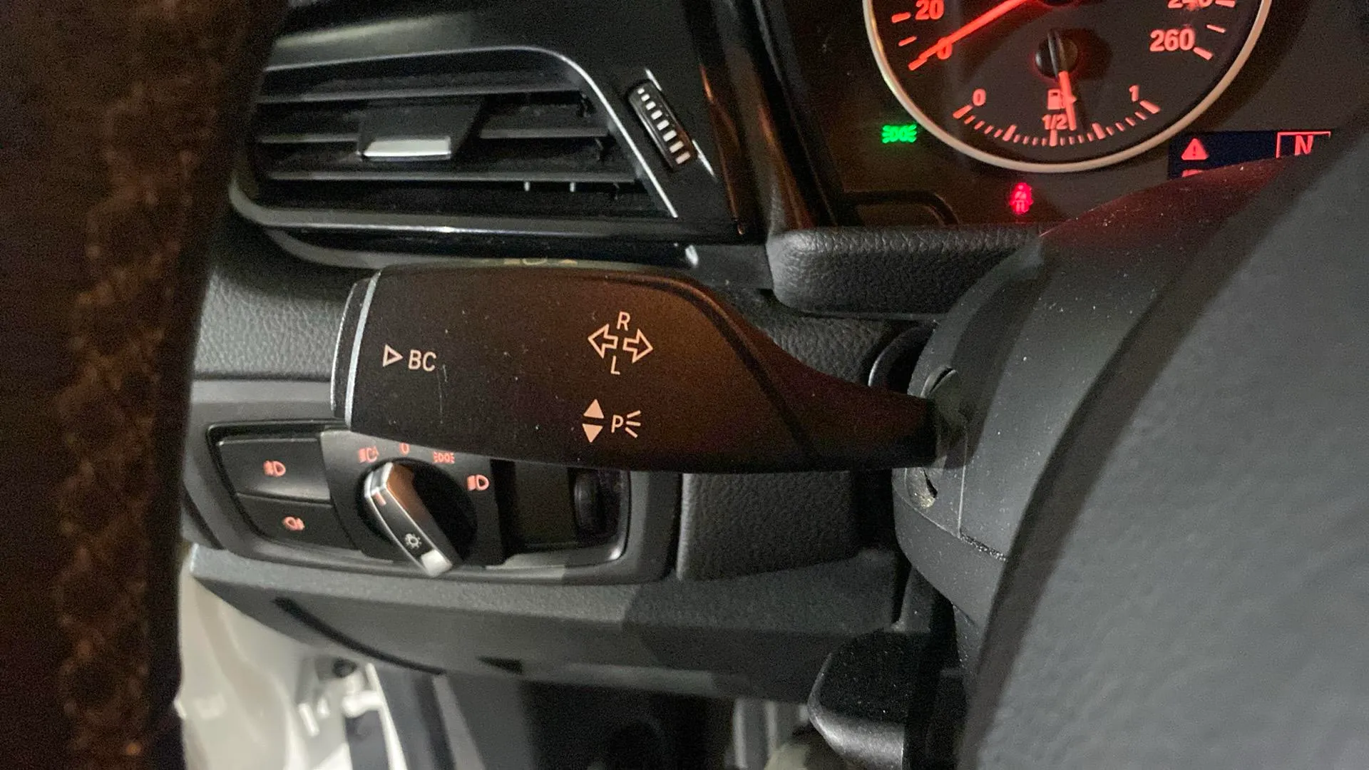 BMW Serie 2 Active Tourer 218i - foto 18