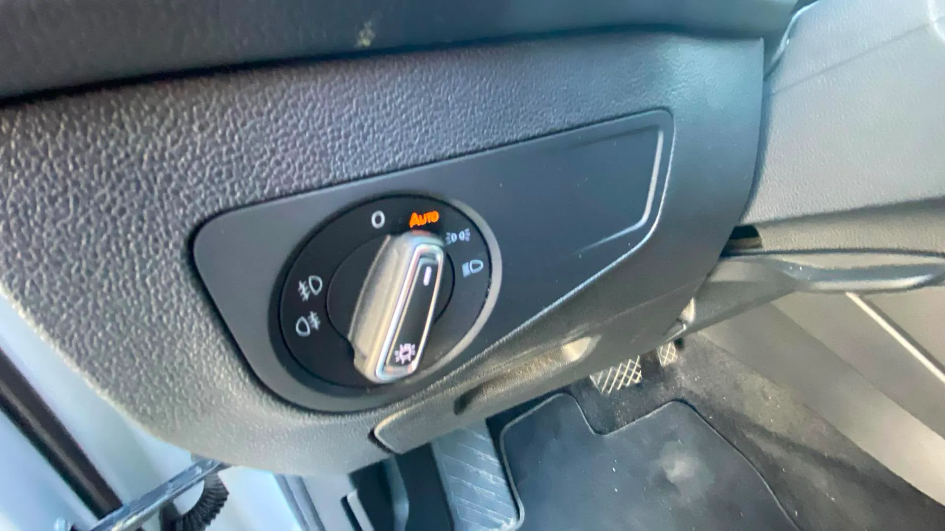 Volkswagen Tiguan Advance 2.0 TDI DSG - foto 11