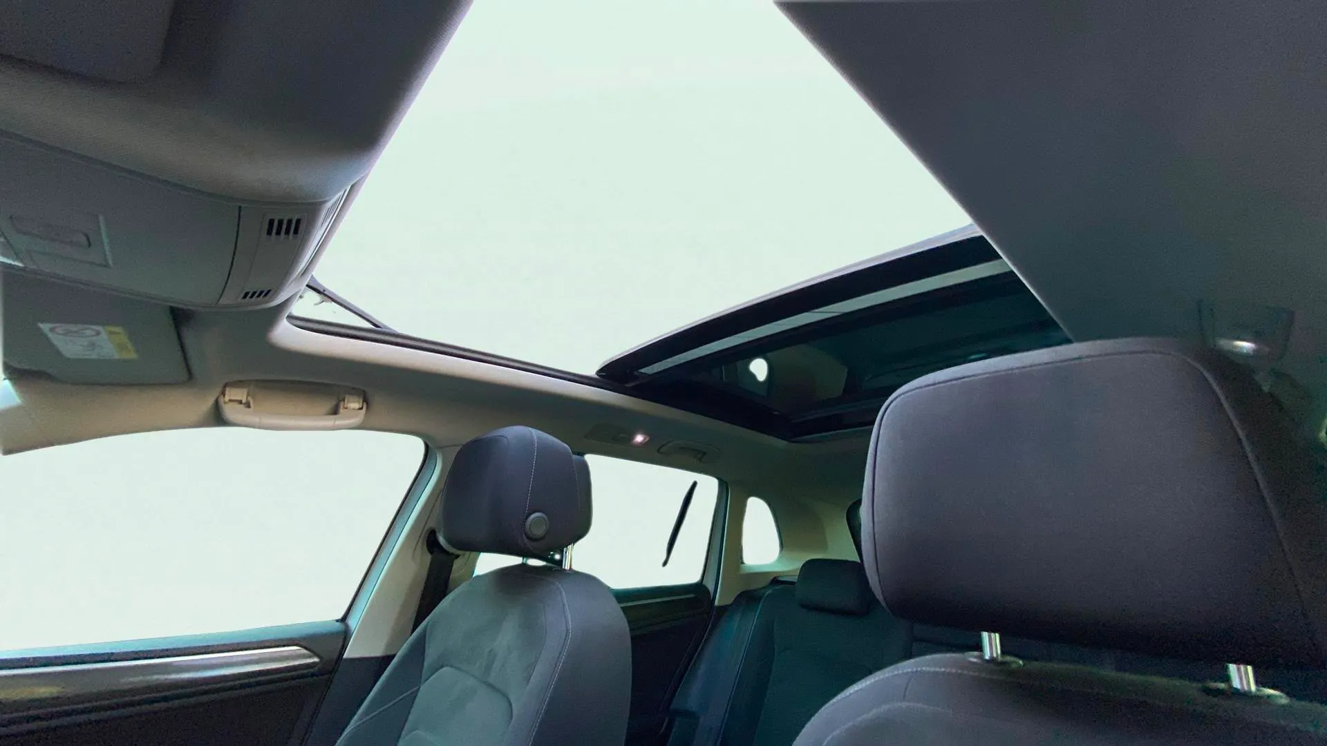 Volkswagen Tiguan Advance 2.0 TDI DSG - foto 22