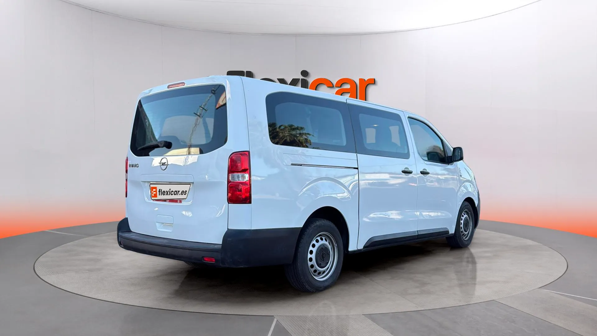 Opel Vivaro 1.6 CDTI L1 2.7t Tourer-9 - foto 7
