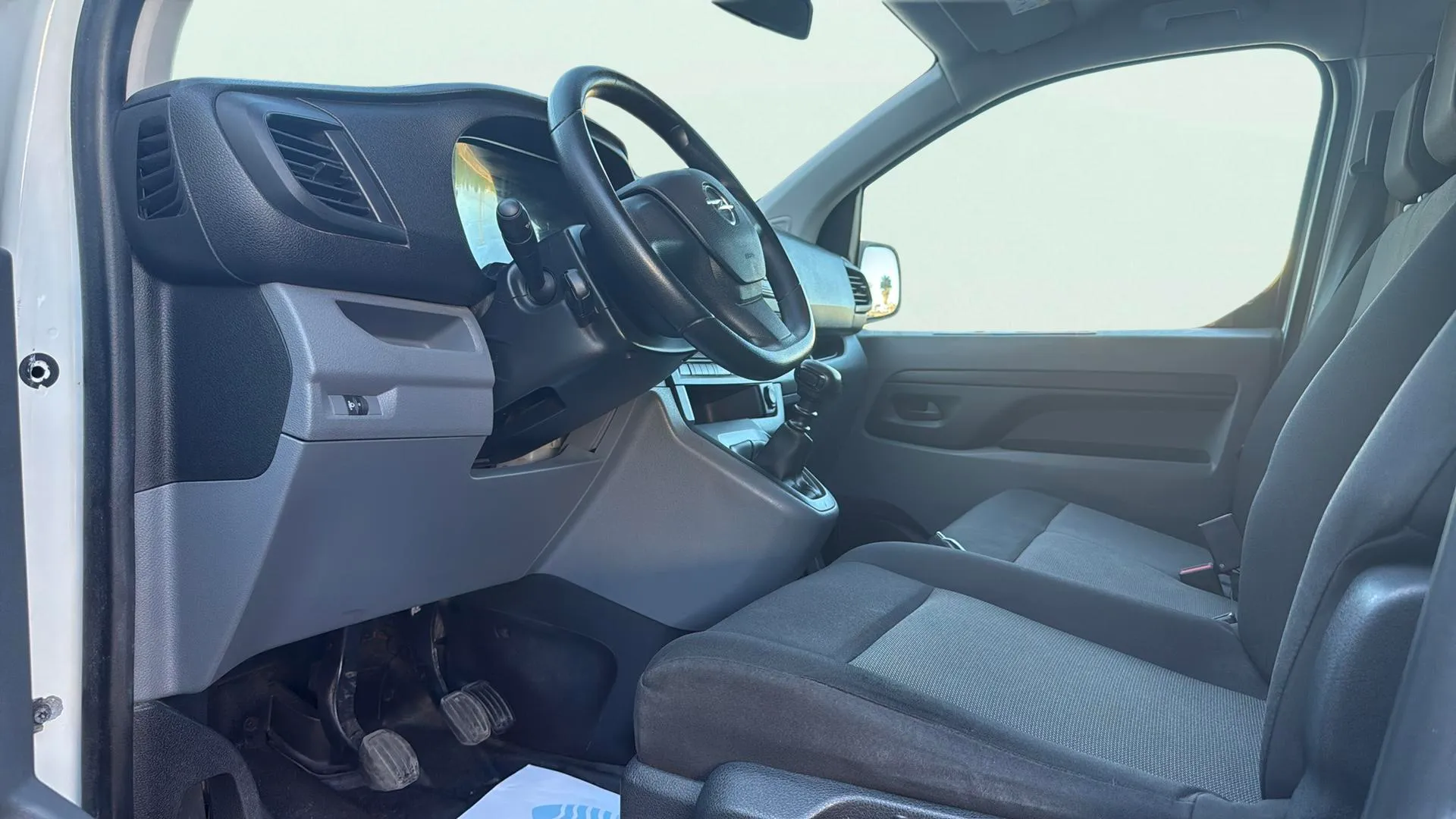 Opel Vivaro 1.6 CDTI L1 2.7t Tourer-9 - foto 10
