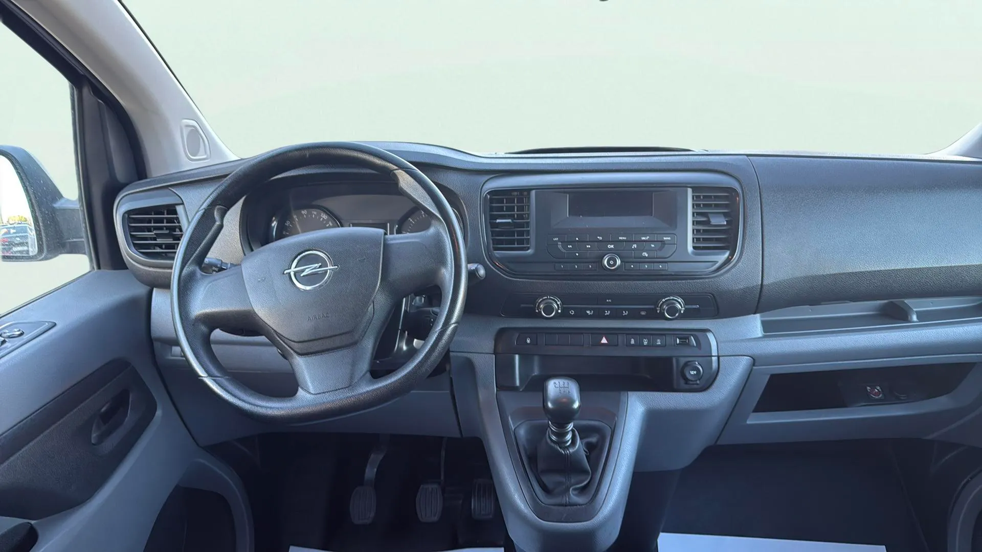 Opel Vivaro 1.6 CDTI L1 2.7t Tourer-9 - foto 11