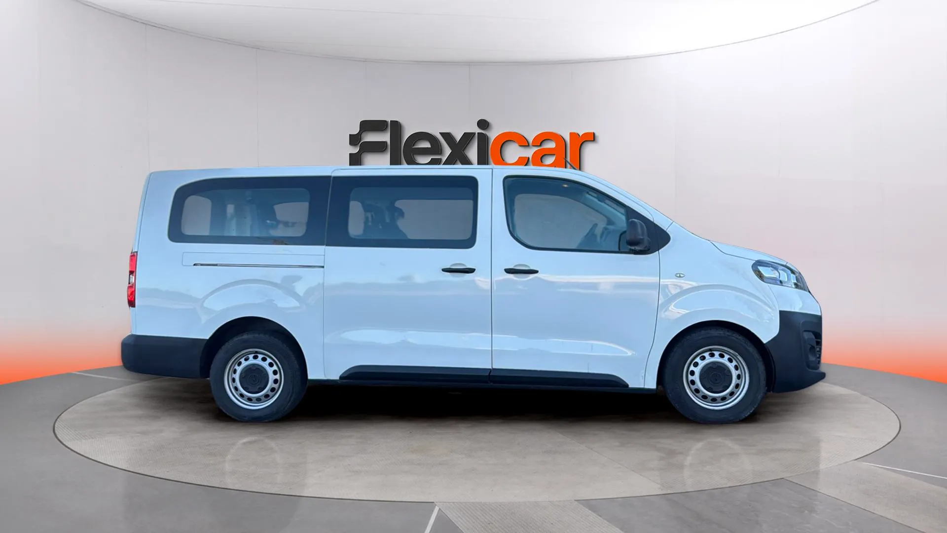 Opel Vivaro 1.6 CDTI L1 2.7t Tourer-9 - foto 8