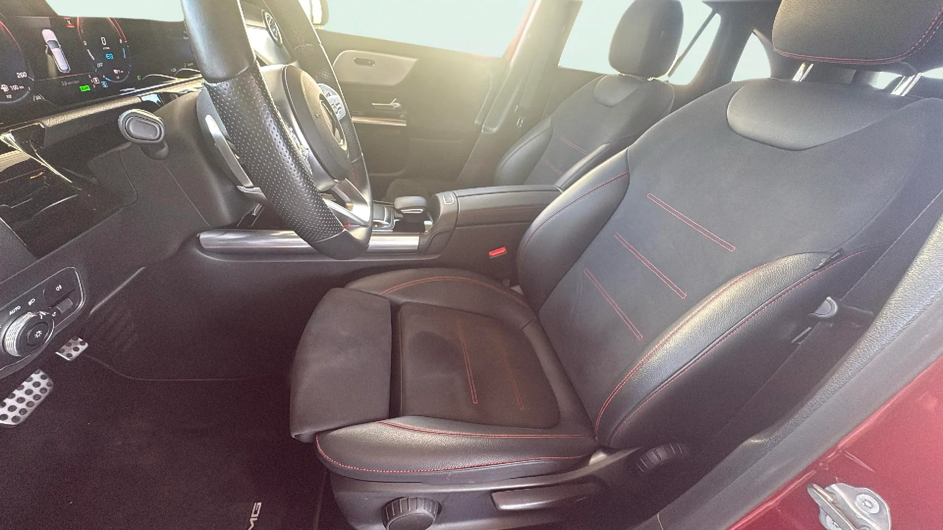 Mercedes-Benz GLA 250 e - foto 25