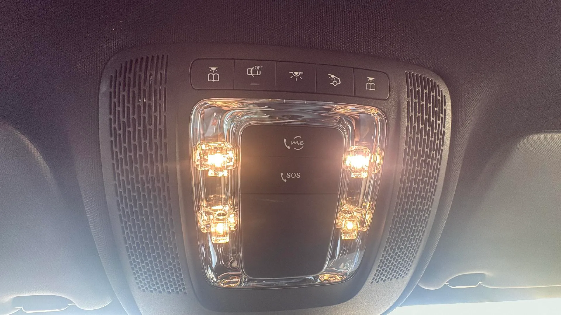 Mercedes-Benz GLA 250 e - foto 18