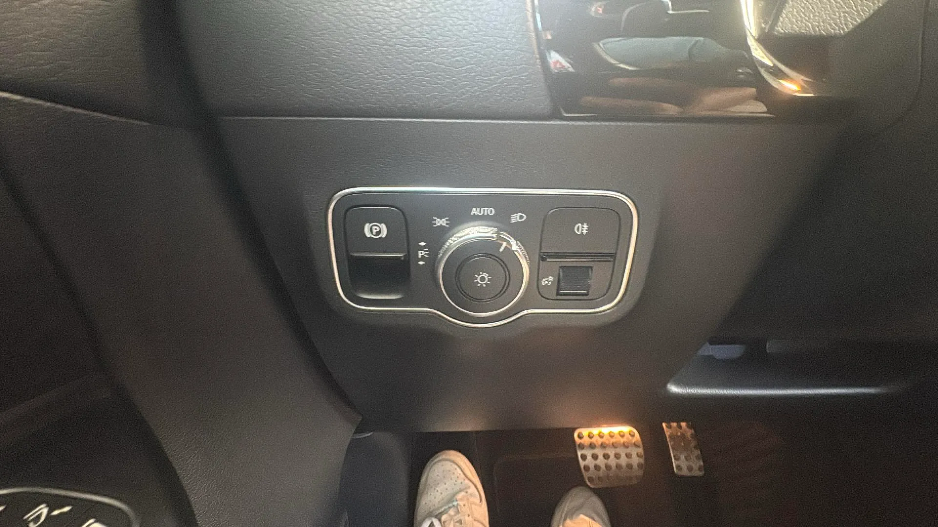 Mercedes-Benz GLA 250 e - foto 16