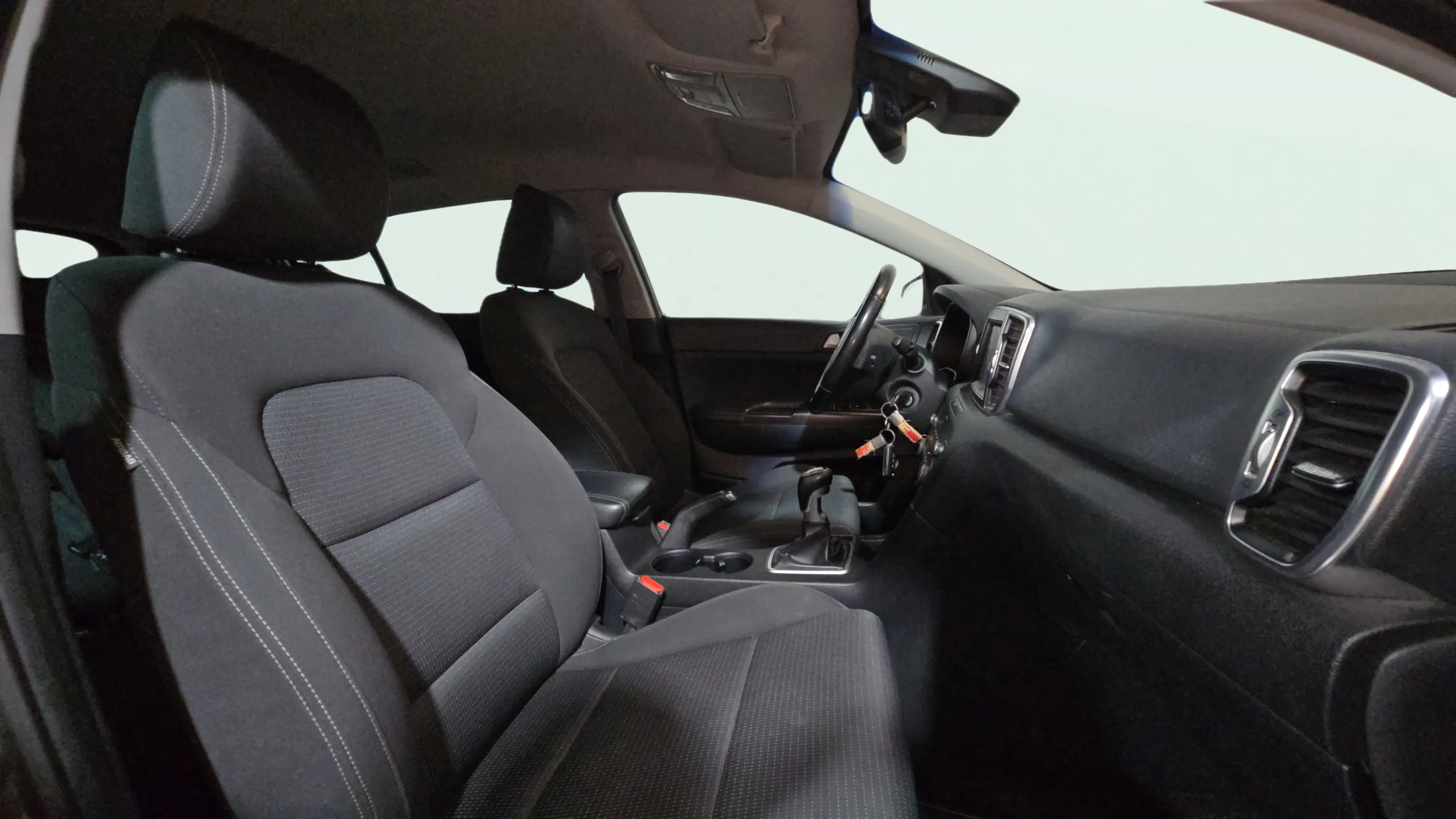 Kia Sportage 1.6 GDi Basic 4x2 - foto 16