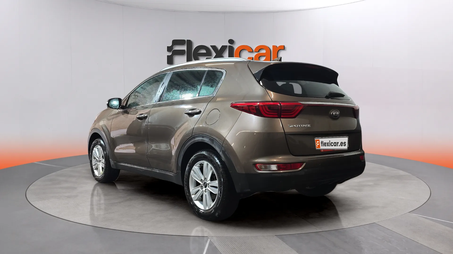Kia Sportage 1.6 GDi Basic 4x2 - foto 2