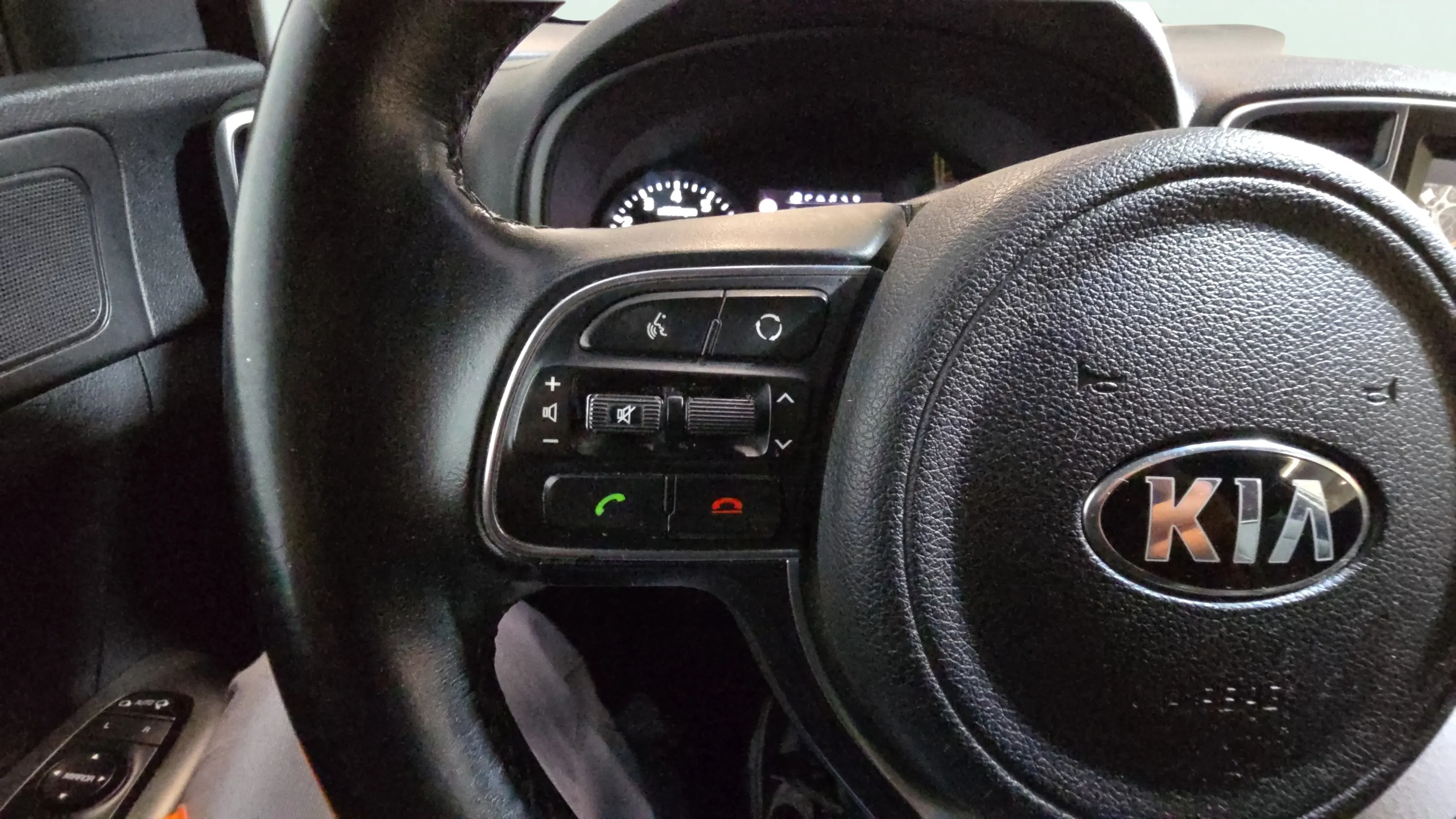 Kia Sportage 1.6 GDi Basic 4x2 - foto 11